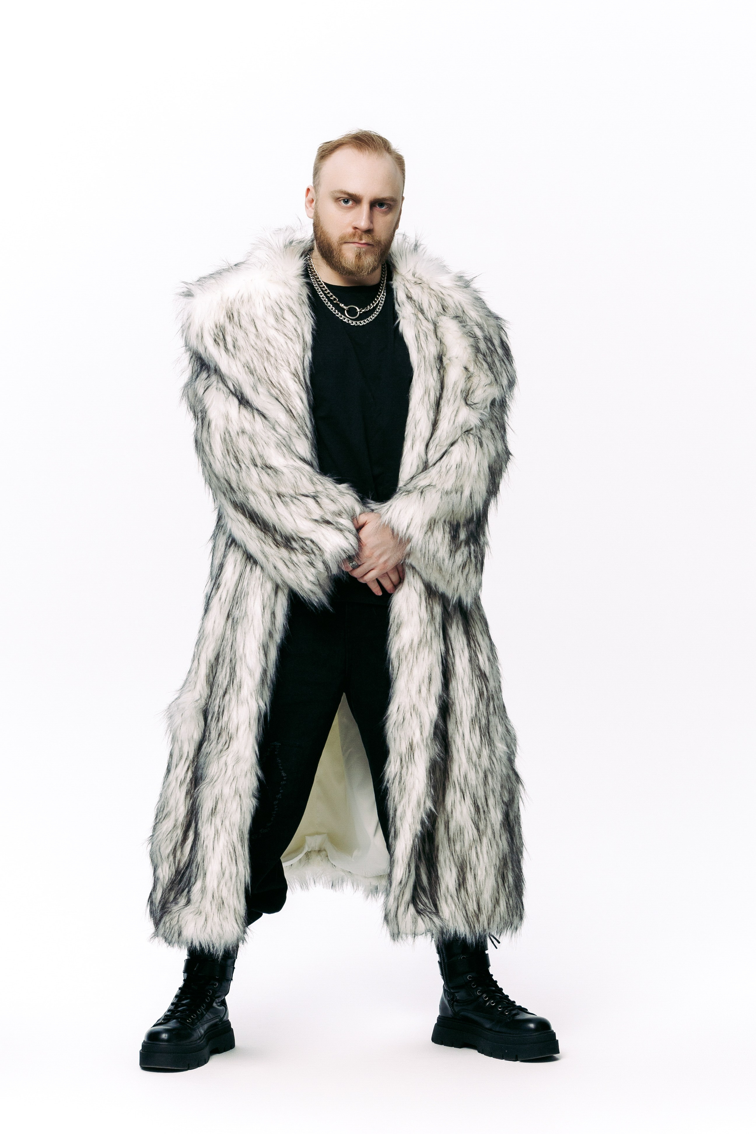 IOSTRA. Фотограф