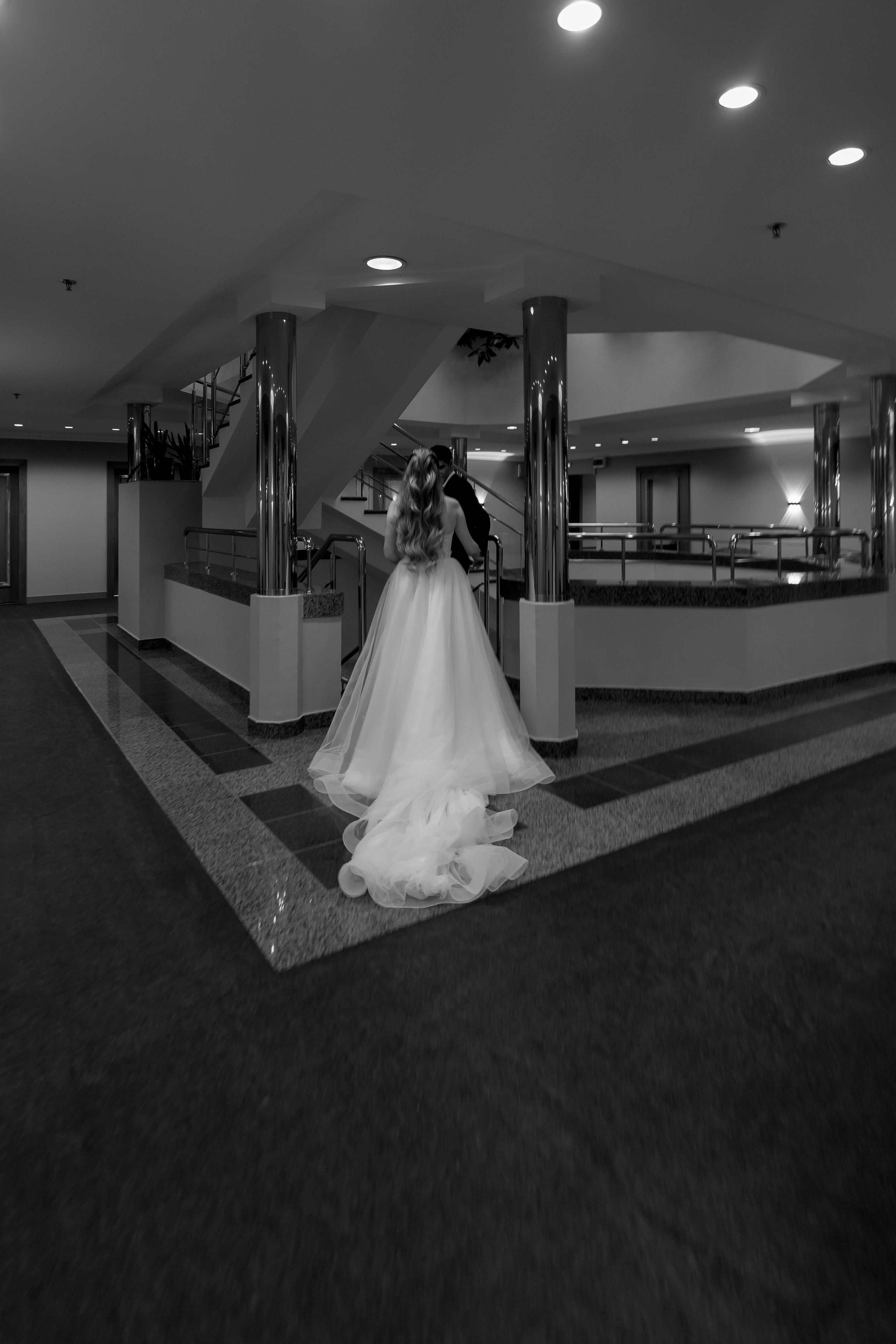 СВАДЕБНАЯ СЬЕМКА СБОРОВ В ОТЕЛЕ И ВЫЕЗД НА ЦЕРЕМОНИЮ (СНЯТО В СИБИРЕ В НИЖНЕВАРТОВСКЕ). Профессиональный фотограф, Санкт-Петербург — Виктория Богомолова