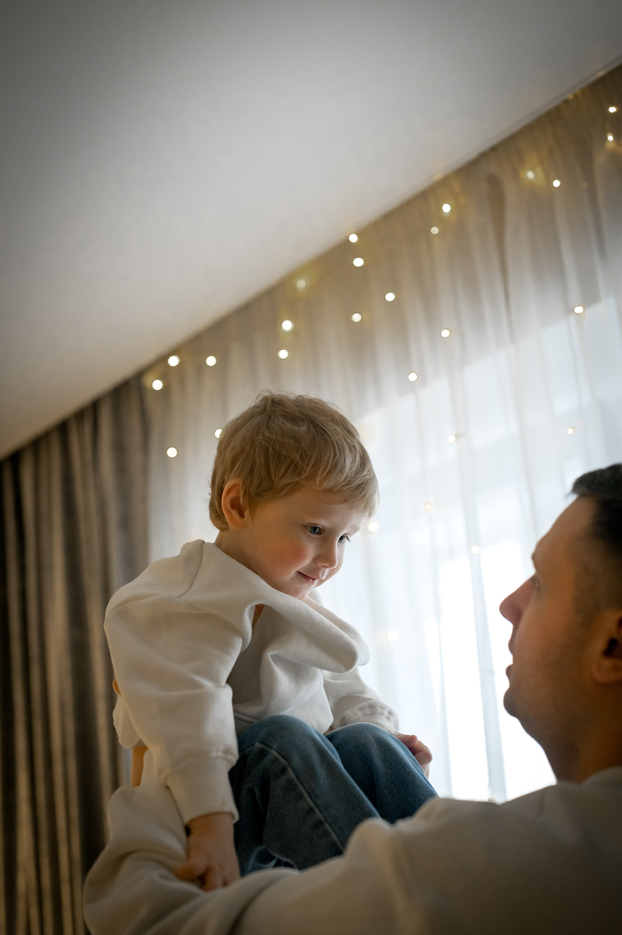 Домашняя новогодняя фотосессия. Фотограф новорождённых, семейный, школьный в городе Калуге Евгения