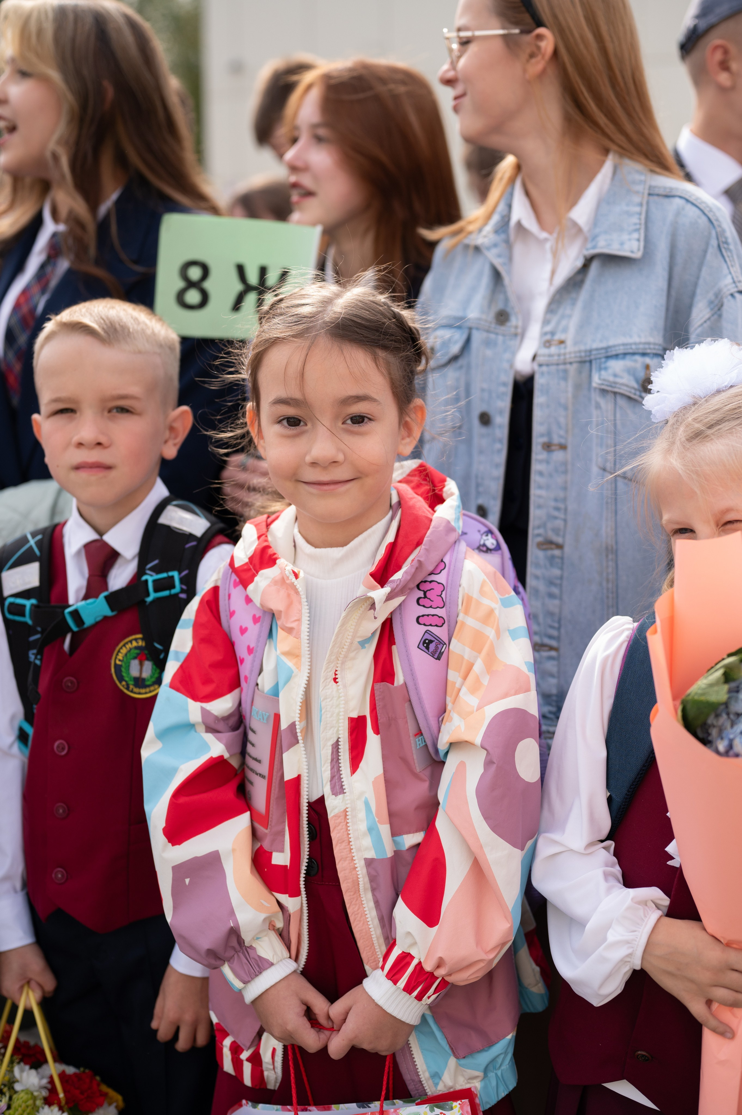 1 сентября 16 гимназия 2 класс (линейка + в классе+ на улице). Фотограф новорожденных, семейный детский в Тюмени Татьяна Морозова