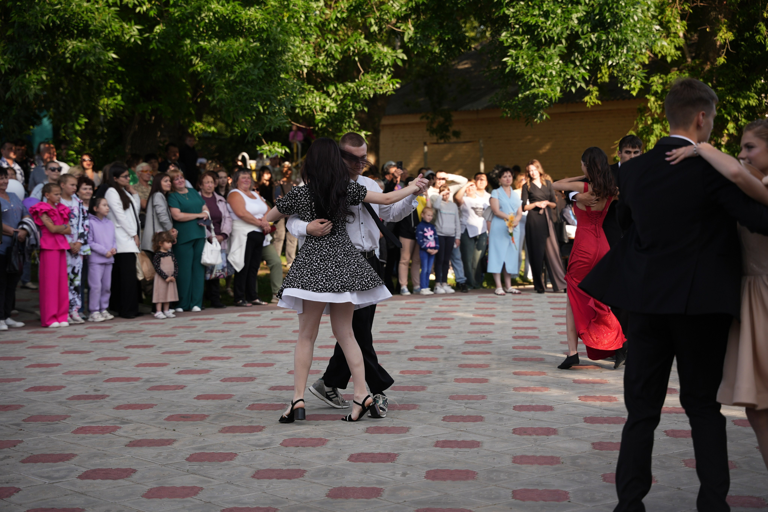 Выпускной в парке. Ольга Плаксина фотограф в Саратове