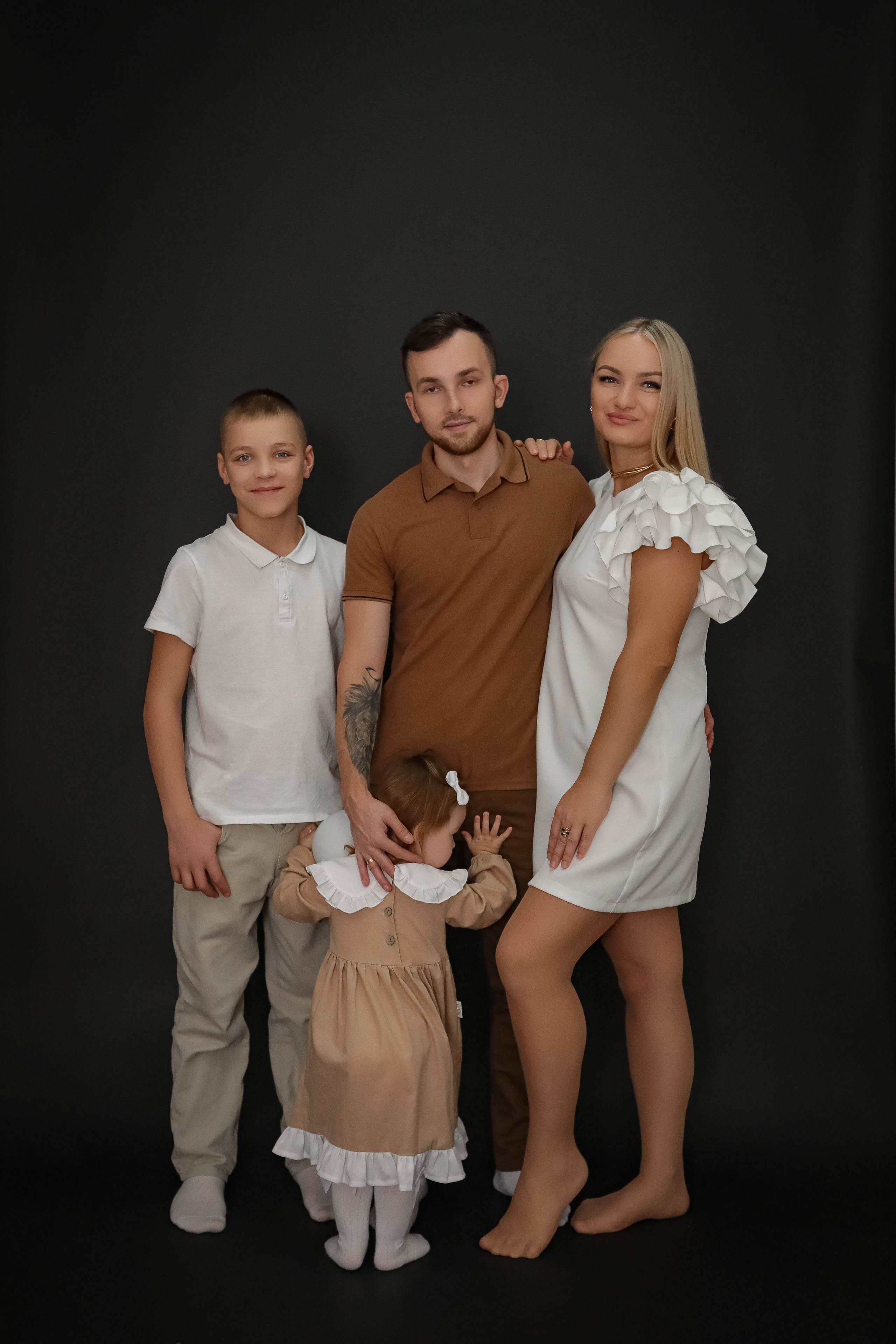 2 годика Алексине. Фотограф г. Хабаровск. Семейные и индивидуальные съёмки