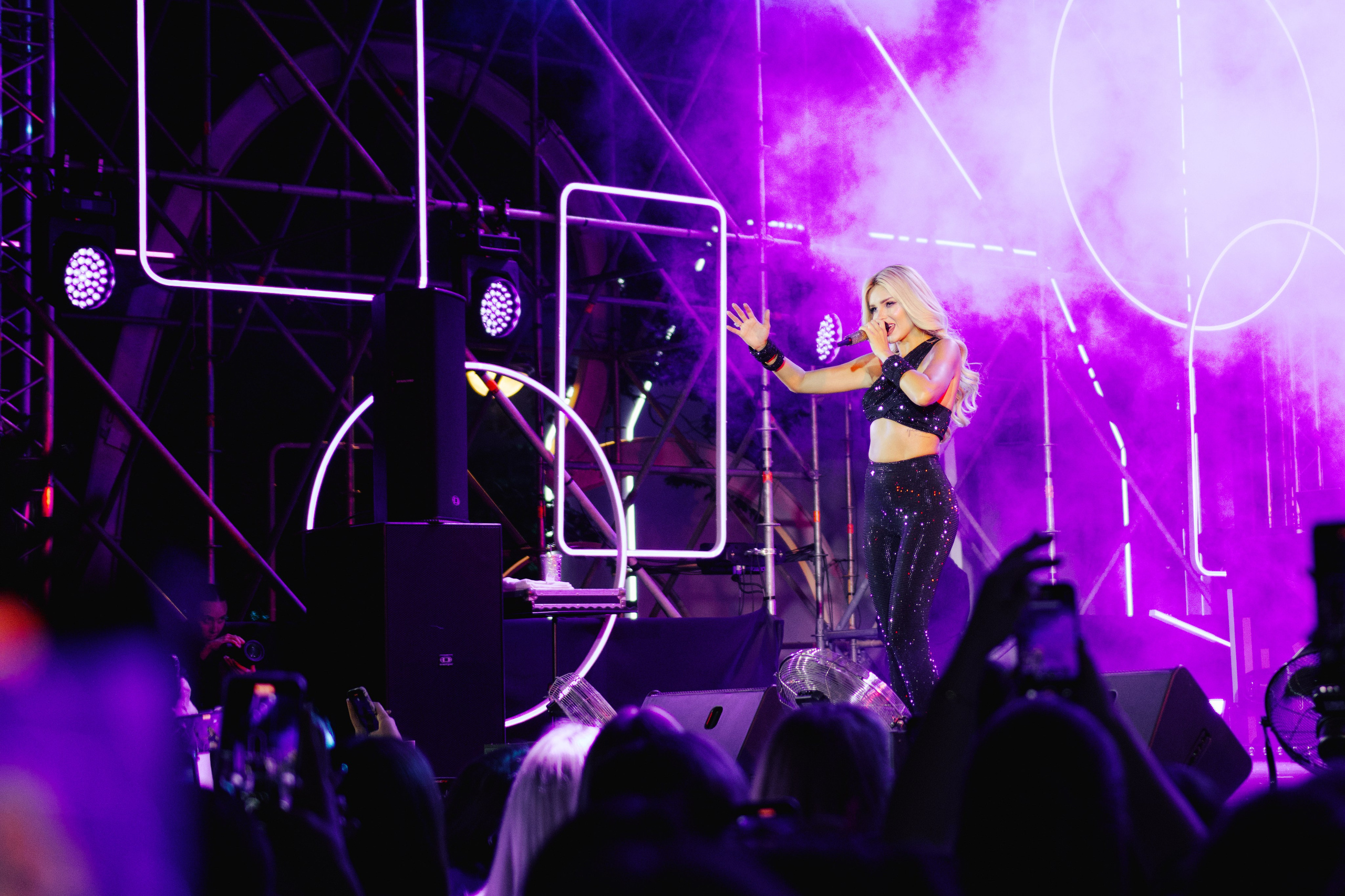 Концерт ко Дню студента 2025. Шилов Арсений — репортажный фотограф в Москве