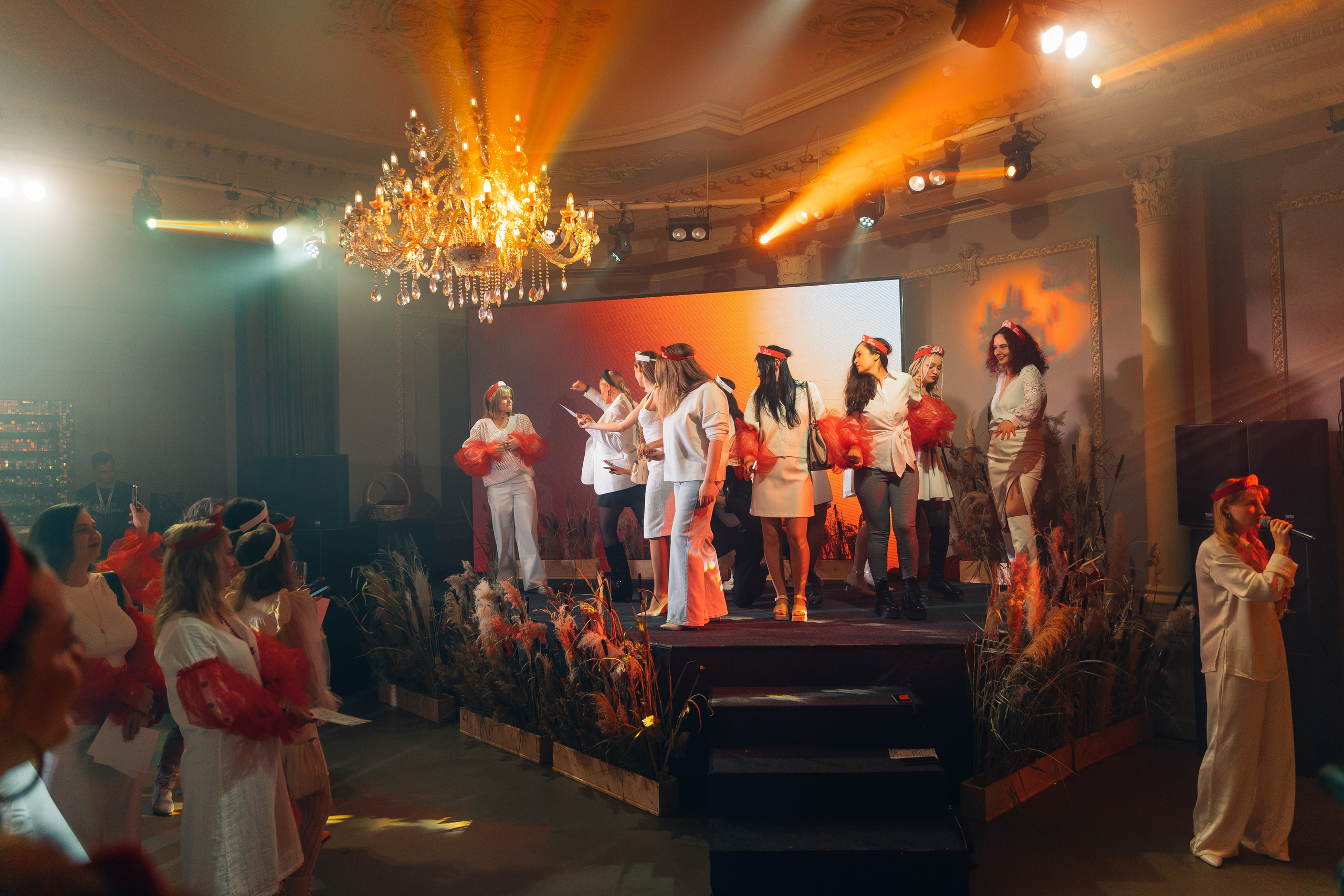 МЕГАДЕВИЧНИК 8 марта. Портфолио свадебного фотографа. Роман Каргаполов