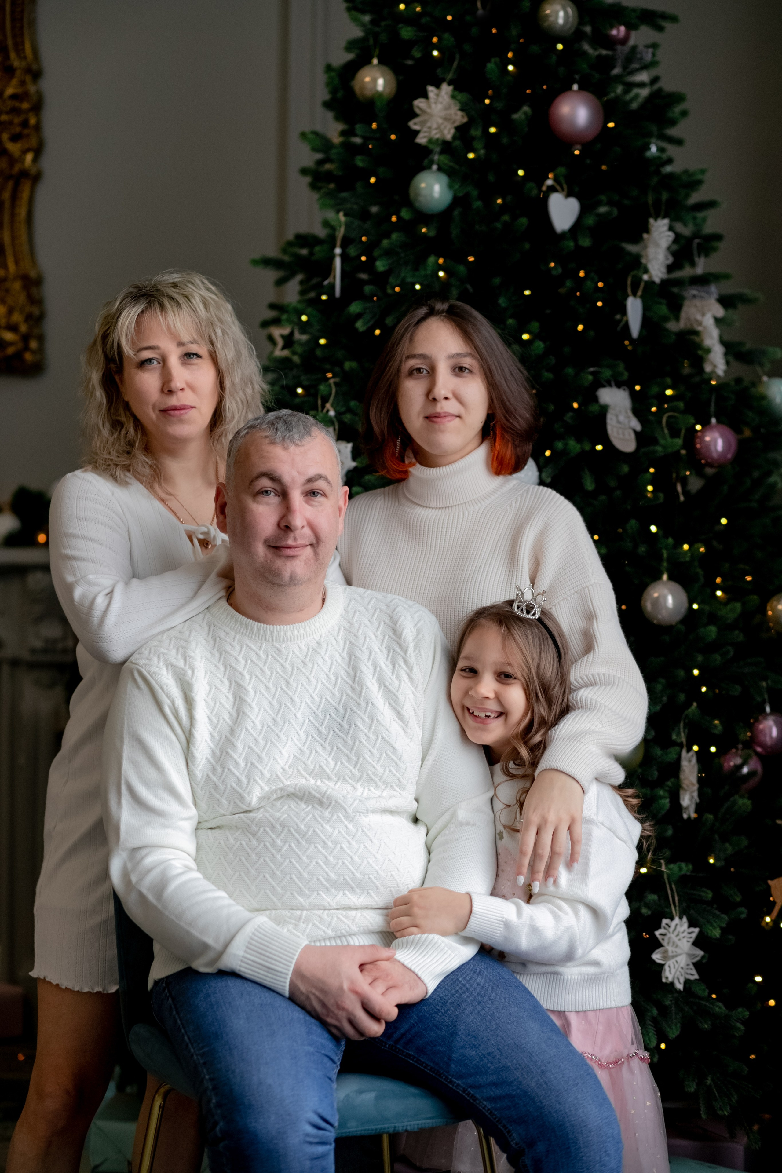 Семья. Студия. Семейная фотосессия. Фотограф Кравченко Юлия. Энгельс