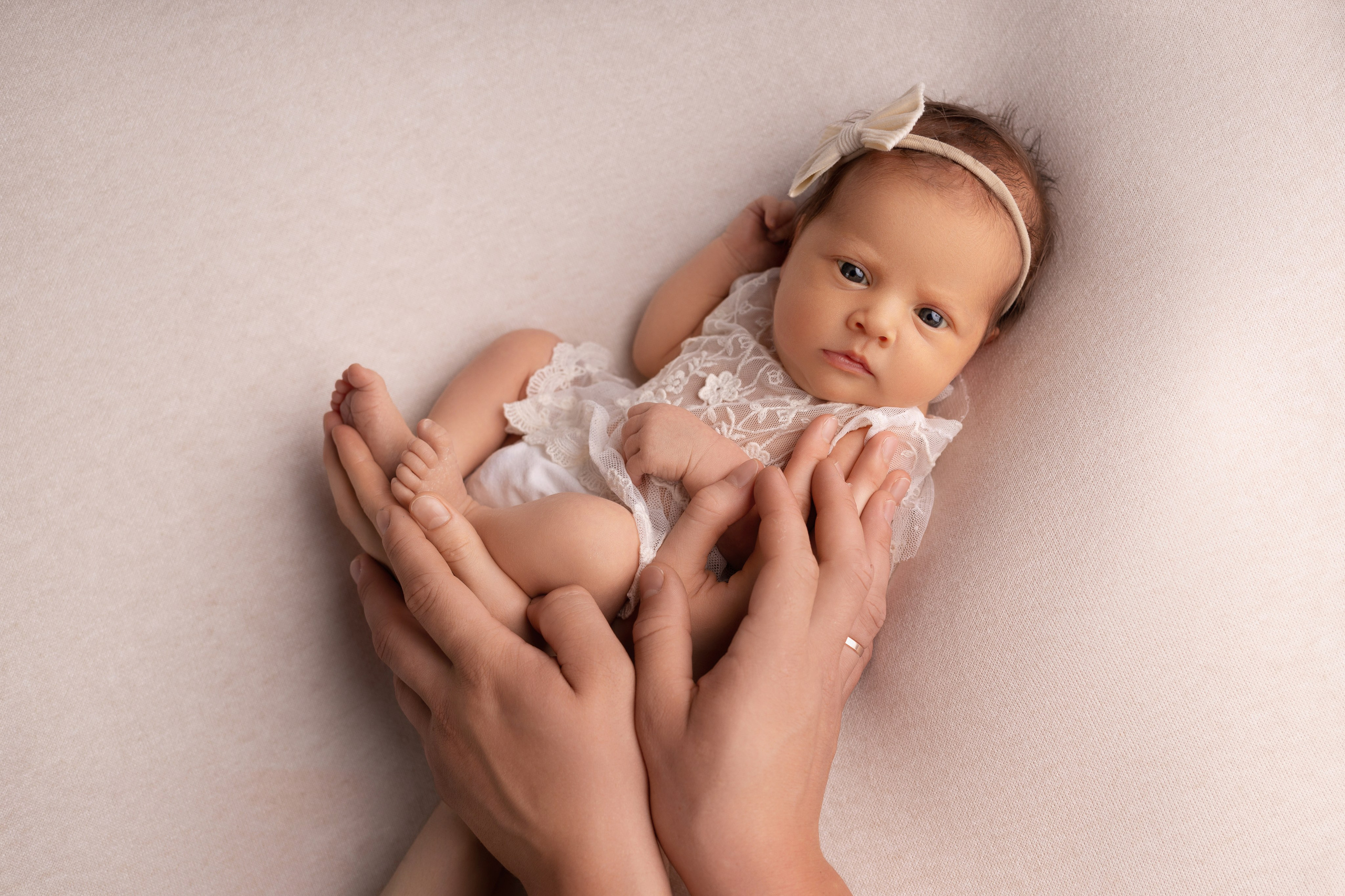 Классическая фотосессия малыша. Фотограф новорожденных малышей в Омске и Омской области Эльвира Камаева