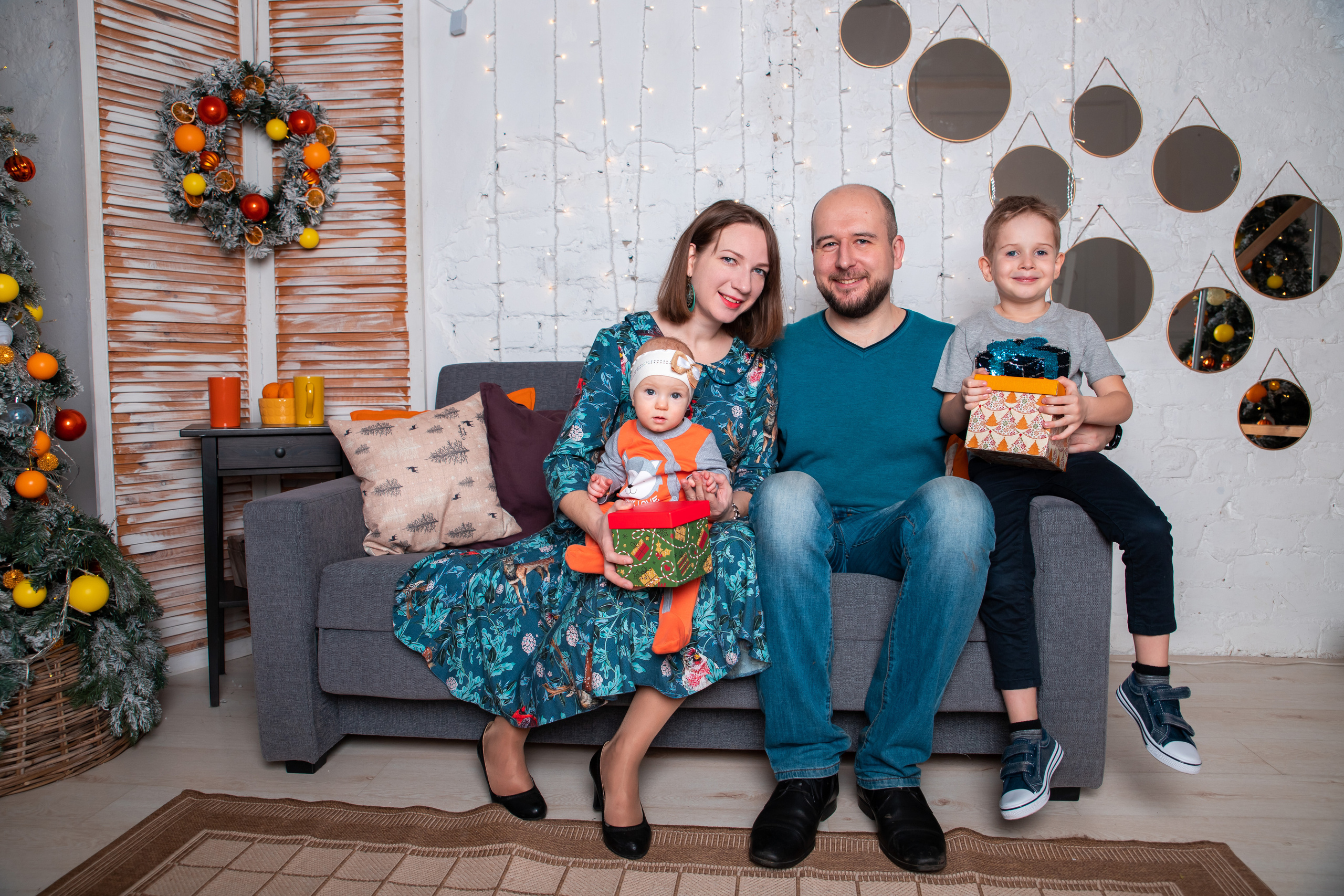 Анна и ее семья. Фотограф Ногинск Электросталь Наталья Осетрова