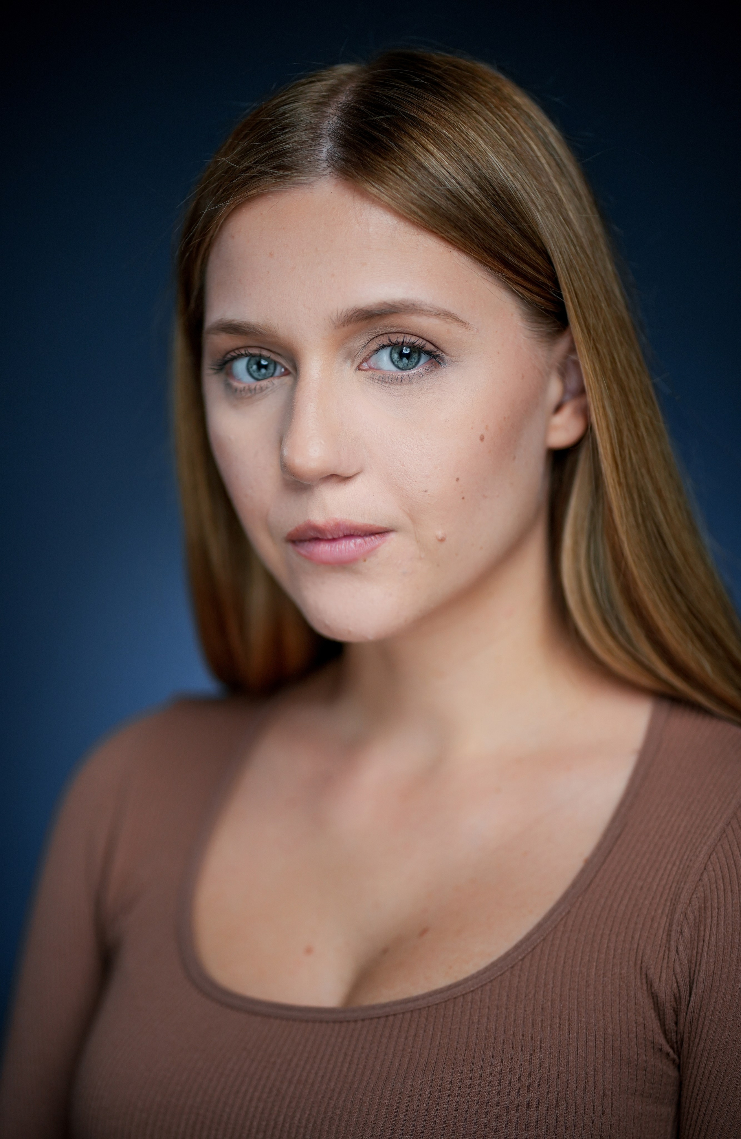 Актриса Женя Макеева. Портретная съемка в Москве, студийный фотограф Игорь Фомин