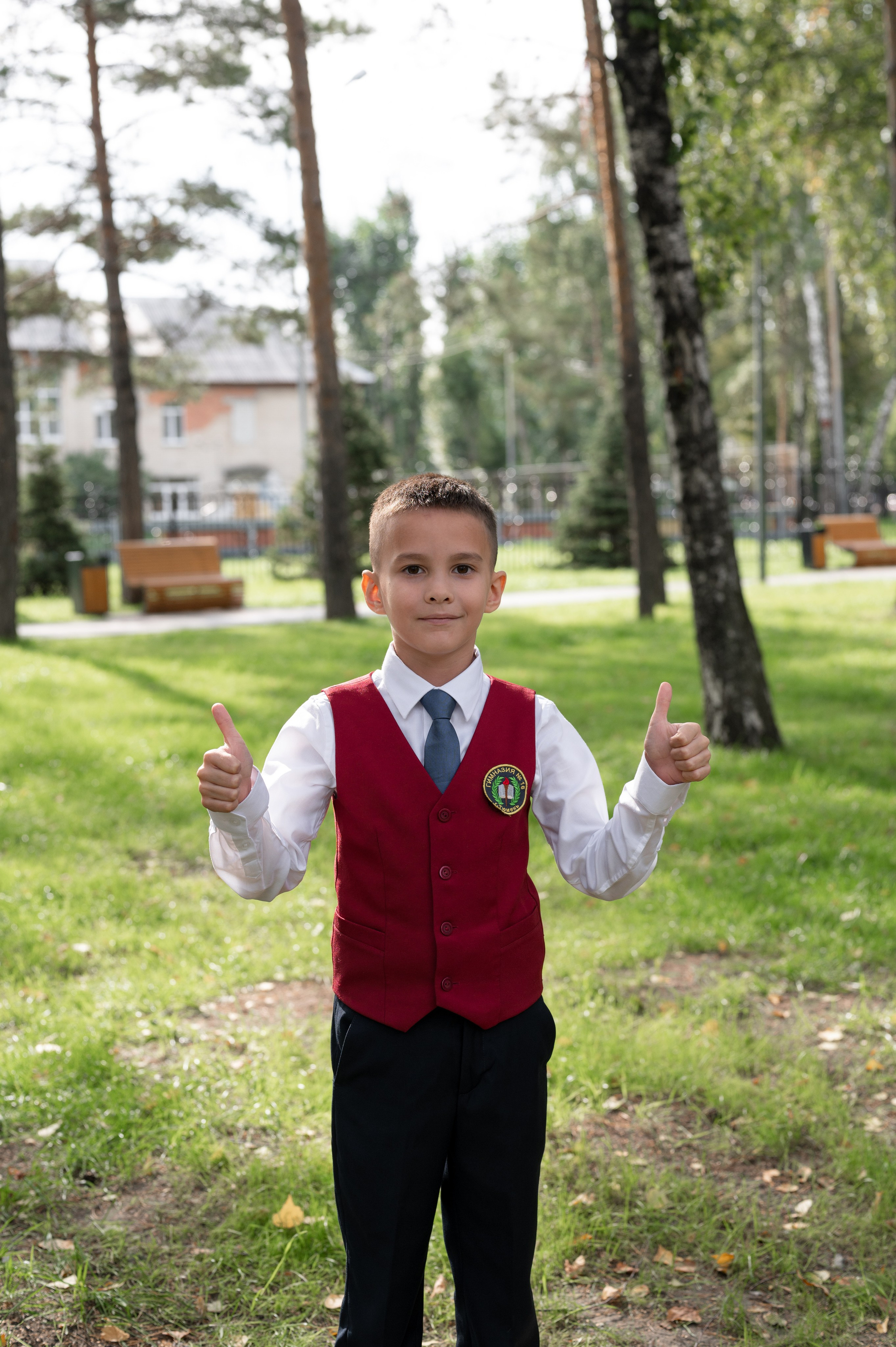 1 сентября 16 гимназия 2 класс (линейка + в классе+ на улице). Фотограф новорожденных, семейный детский в Тюмени Татьяна Морозова