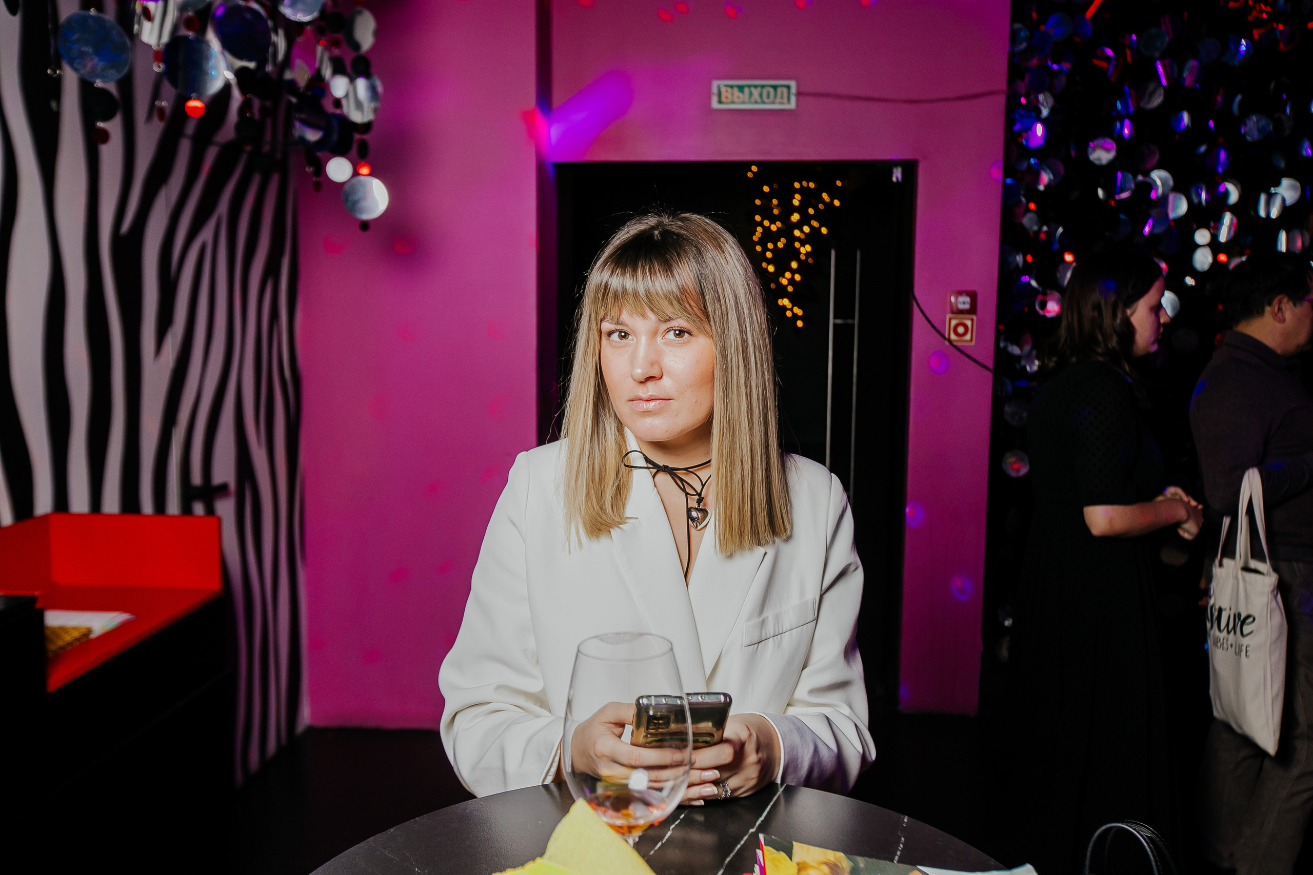 БАР МОЛОДОСТЬ. Репортажный и портретный фотограф в Екатеринбурге Гизатуллин Марат