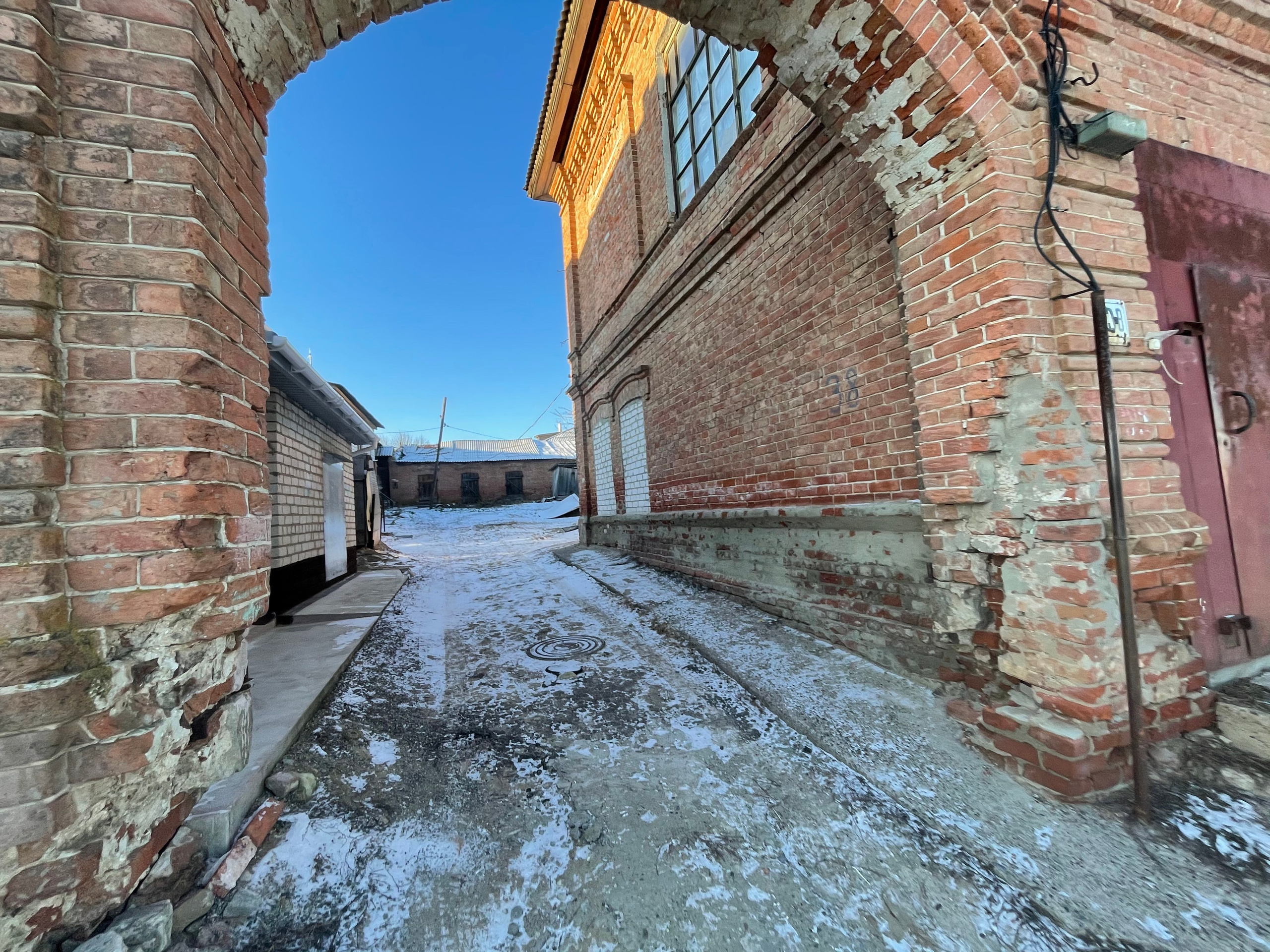 20 036 Здание красный кирпич. ВИЗУАЛЬНЫЕ И ЗВУКОВЫЕ РЕШЕНИЯ ДЛЯ БИЗНЕСА И СЪЁМОК ТЕЛЕТЕЛА