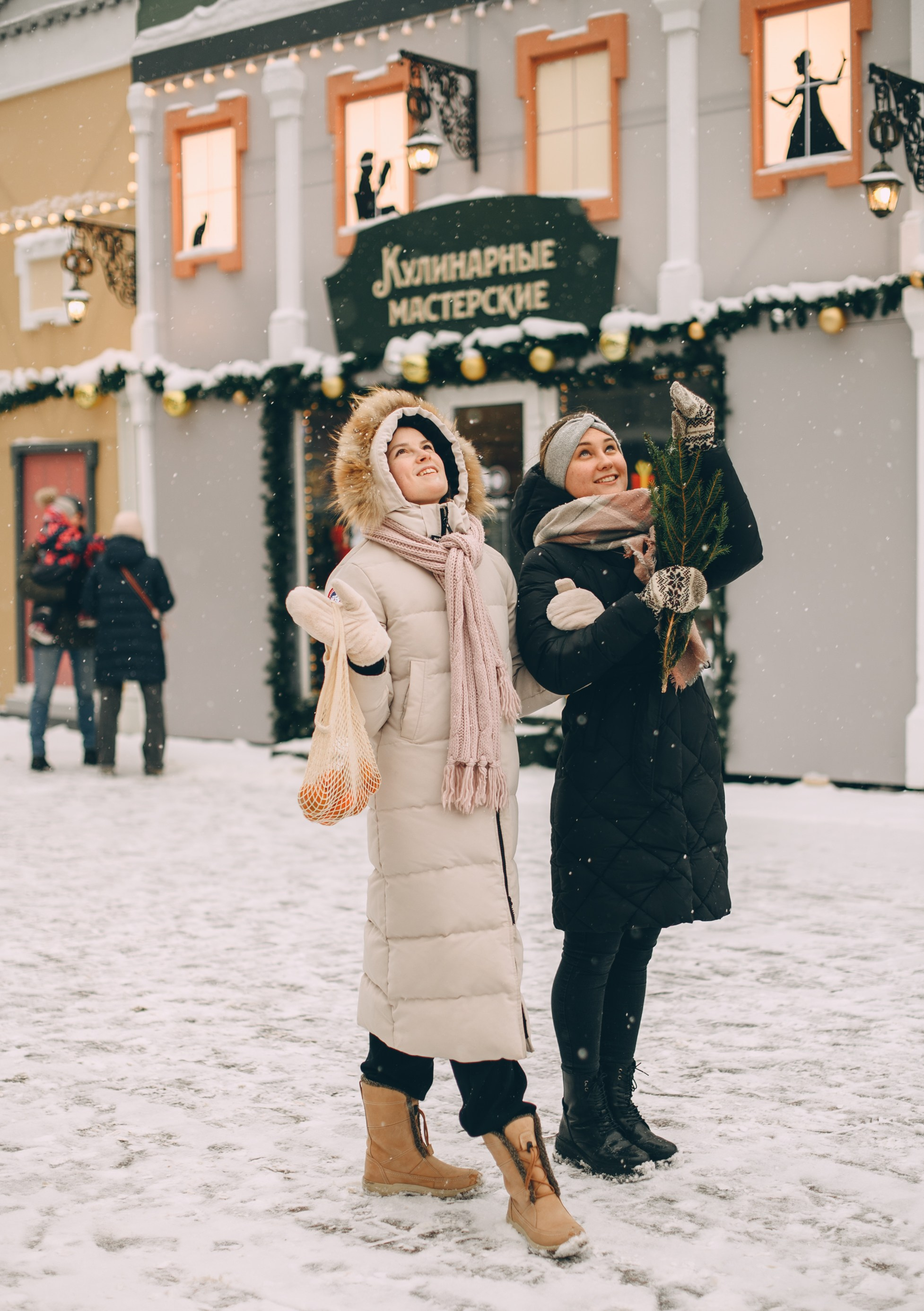 Рождественская ярмарка с подружкой. Свадебный и семейный фотограф София Невская