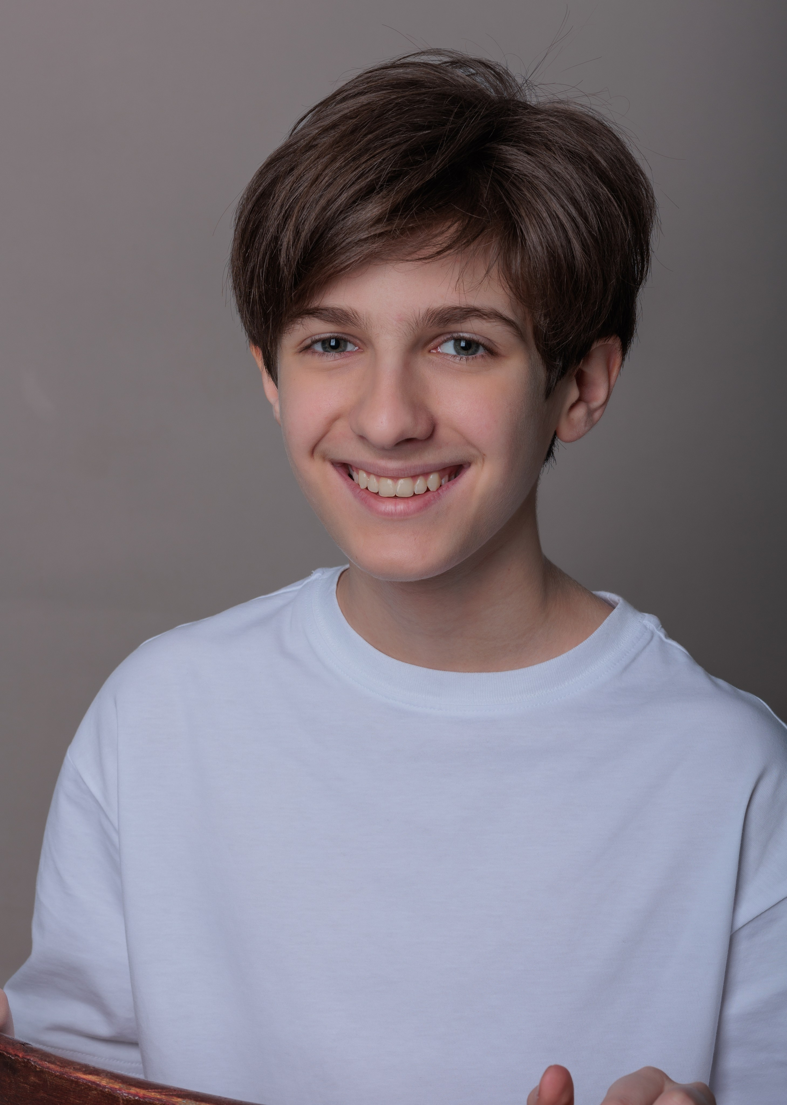 АРТЁМ. Я фотограф из Москвы к Вашим услугам