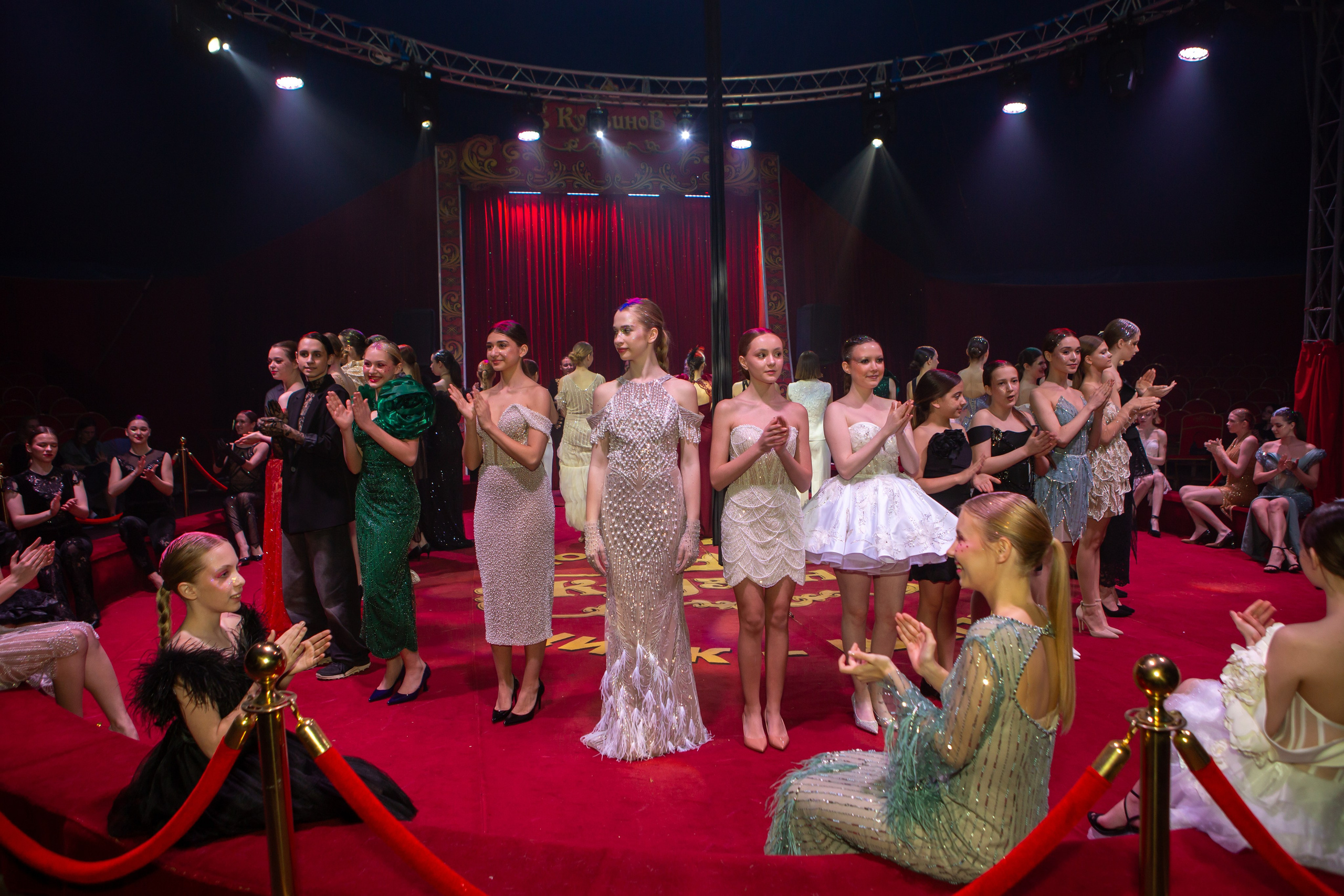 MANEGE SHOW. Репортажный, семейный, свадебный, портретный фотограф