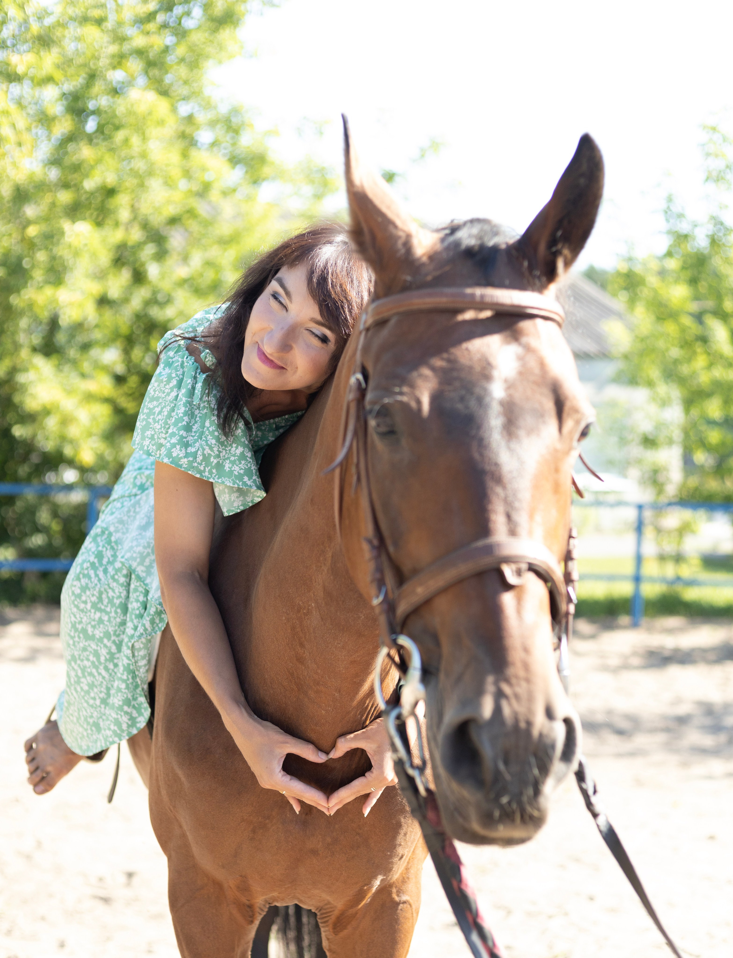 Наташа и лошадь Бони. Семейный и детский фотограф