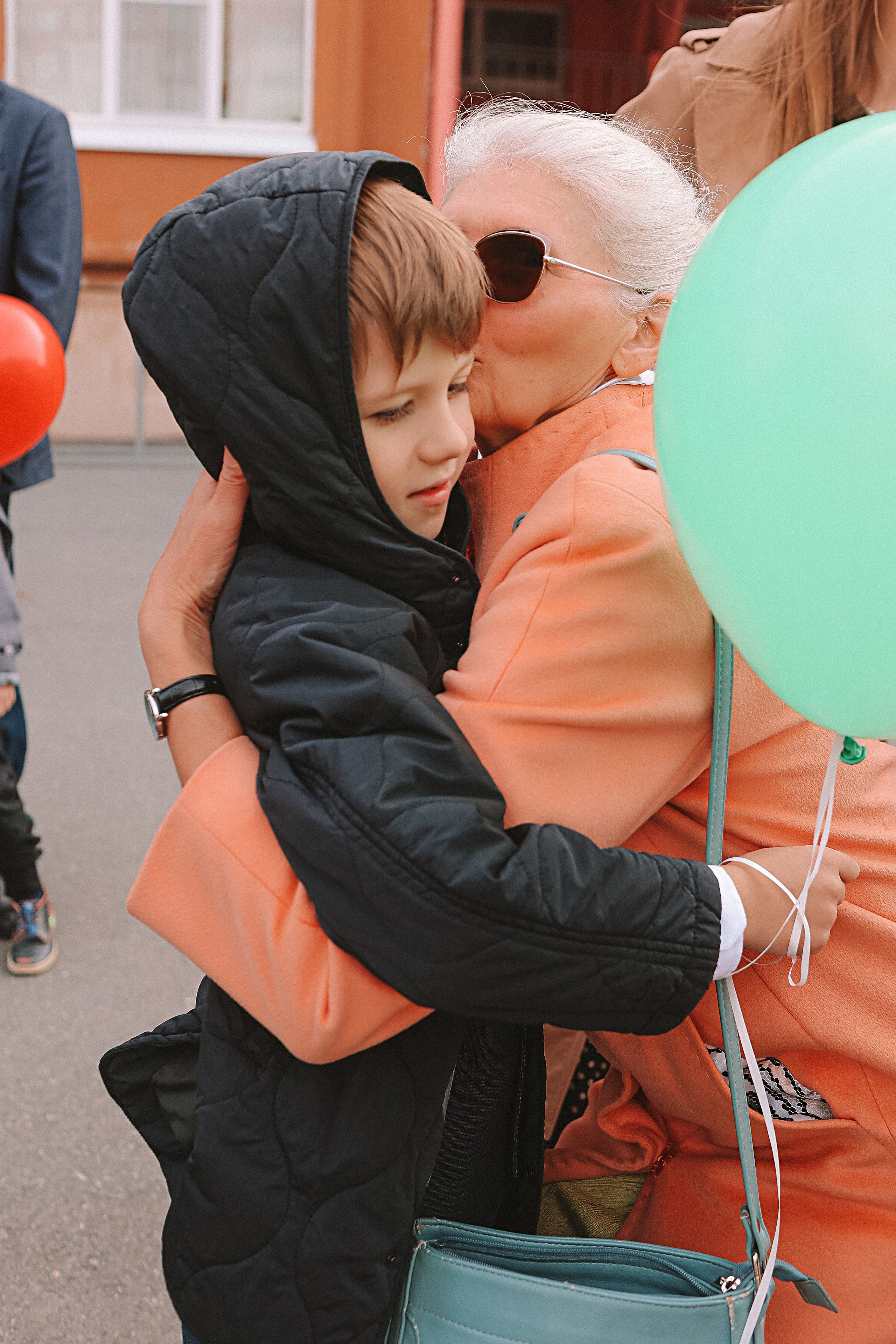 1 сентября линейка+кл час+портреты. Семейный фотограф Тюмень, фотограф на роды Салмина Мария