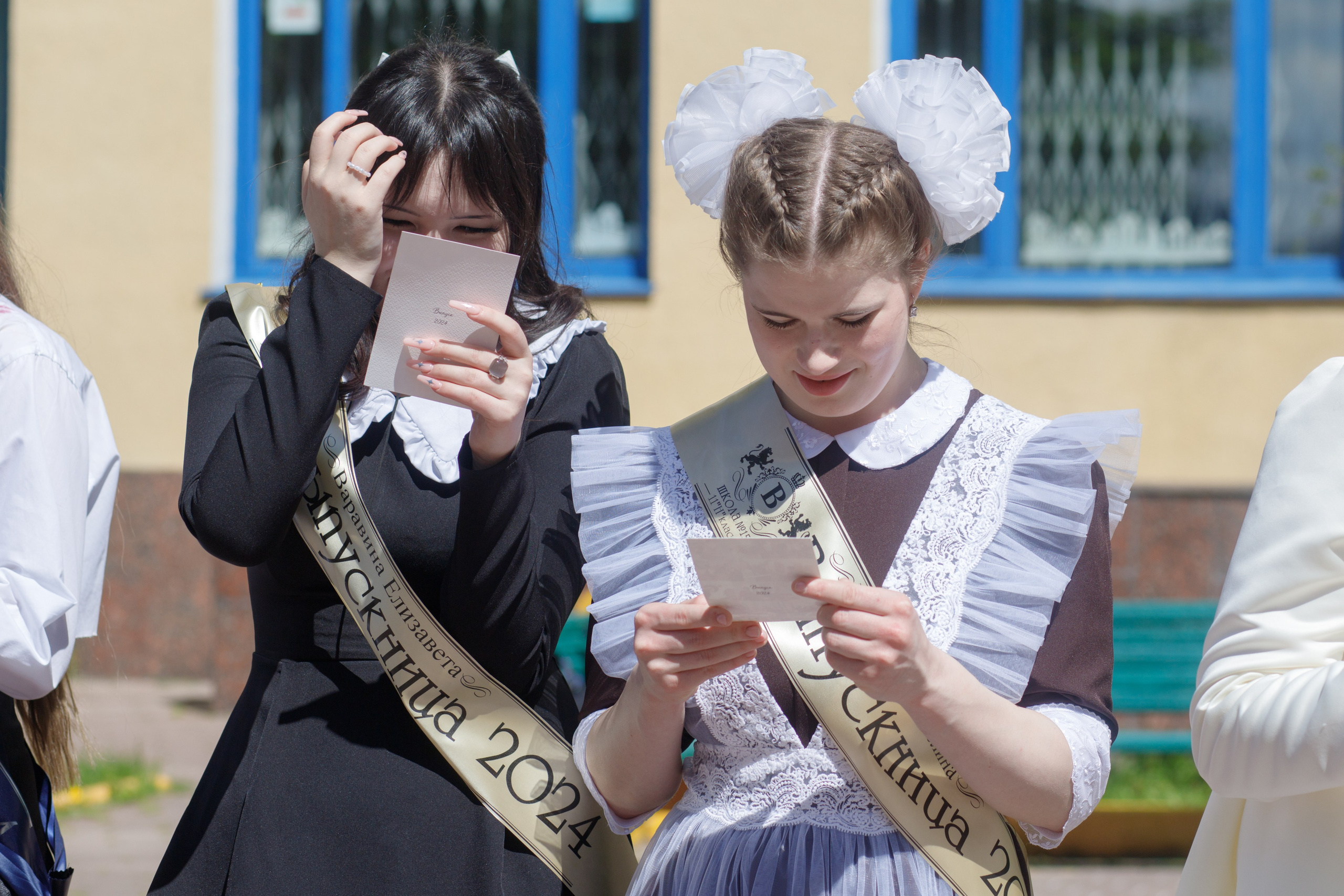 Репортажная съемка с Последнего звонка в школе в Москве. Семейный и школьный фотограф в Москве Анна Ткач