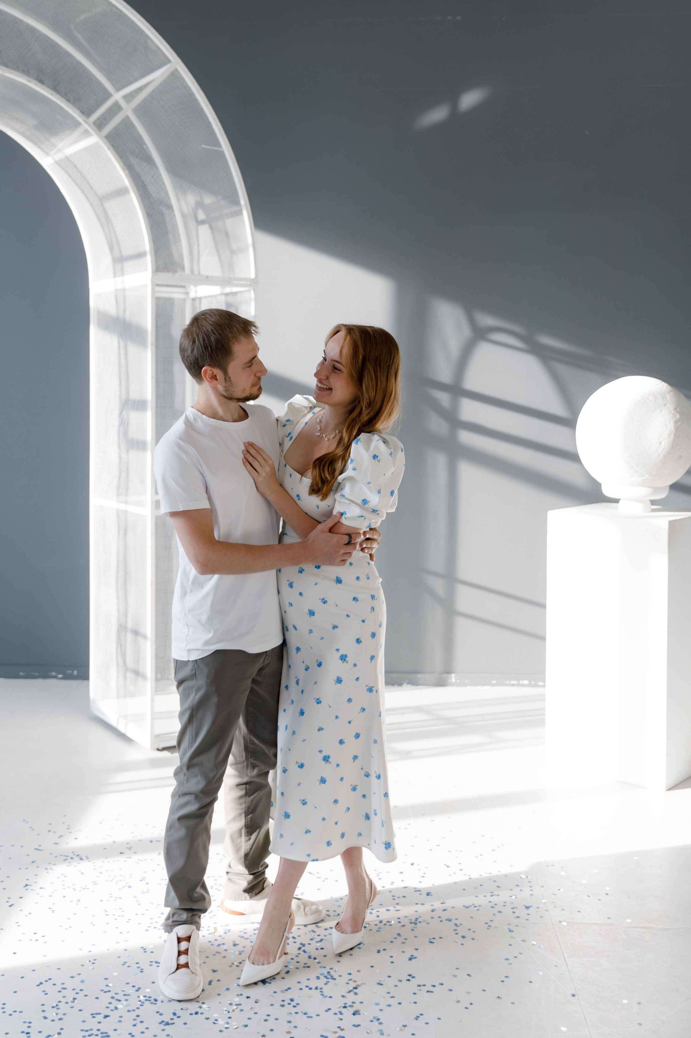 Julia’s pregnancy. Destination wedding photographer Mary Korenchuk