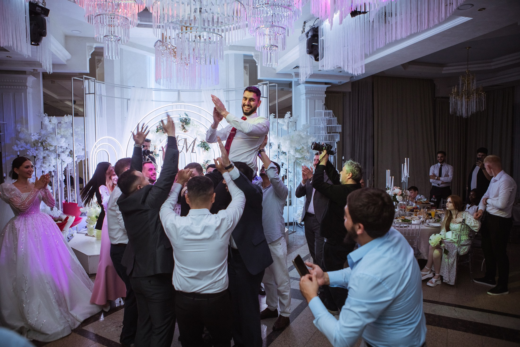 Мархабо и Мухаммад. Фотографы в городе Волгограде — Людмила Агеева и Алексей Околелов