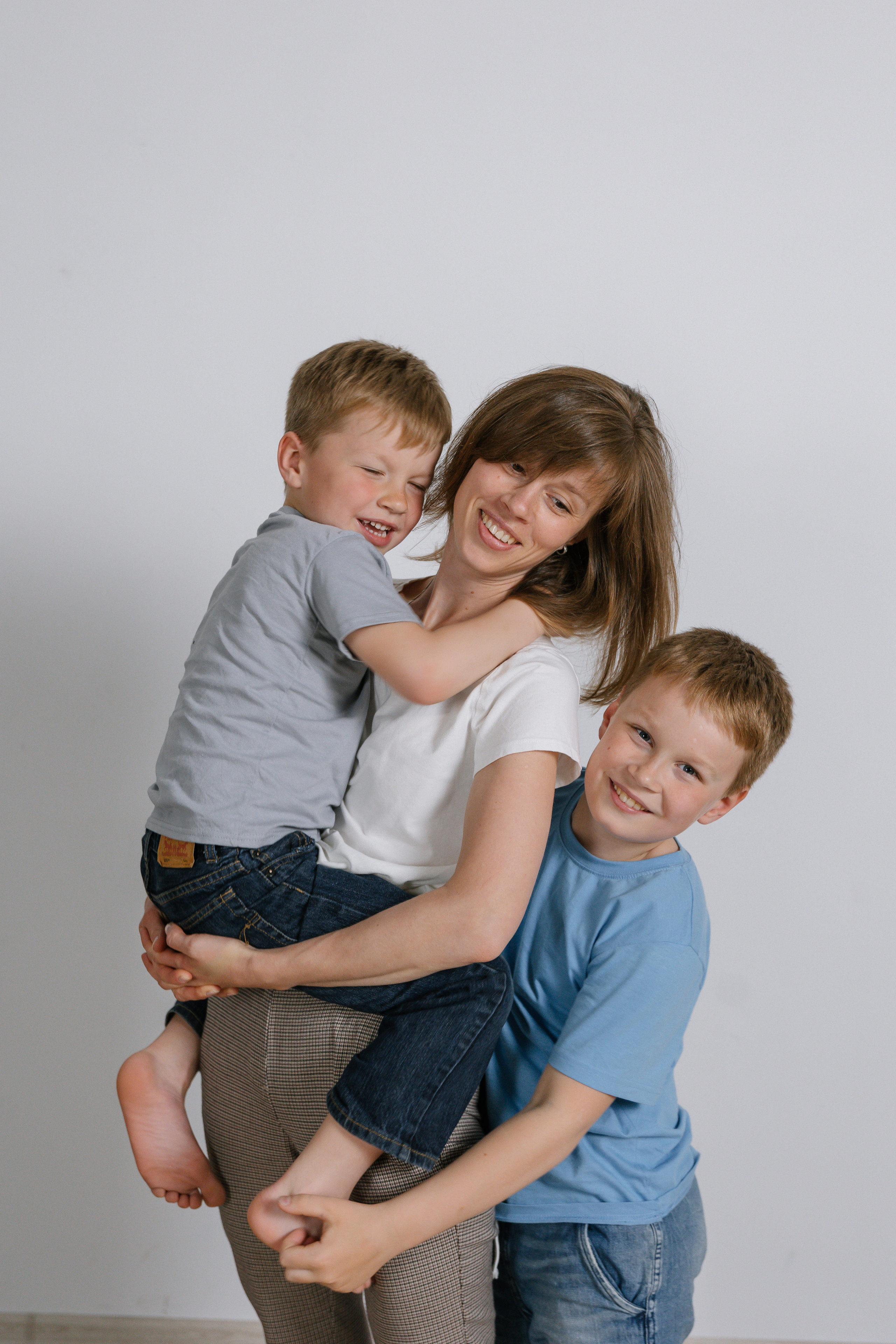 Сашуля и 3 урагана. Главная