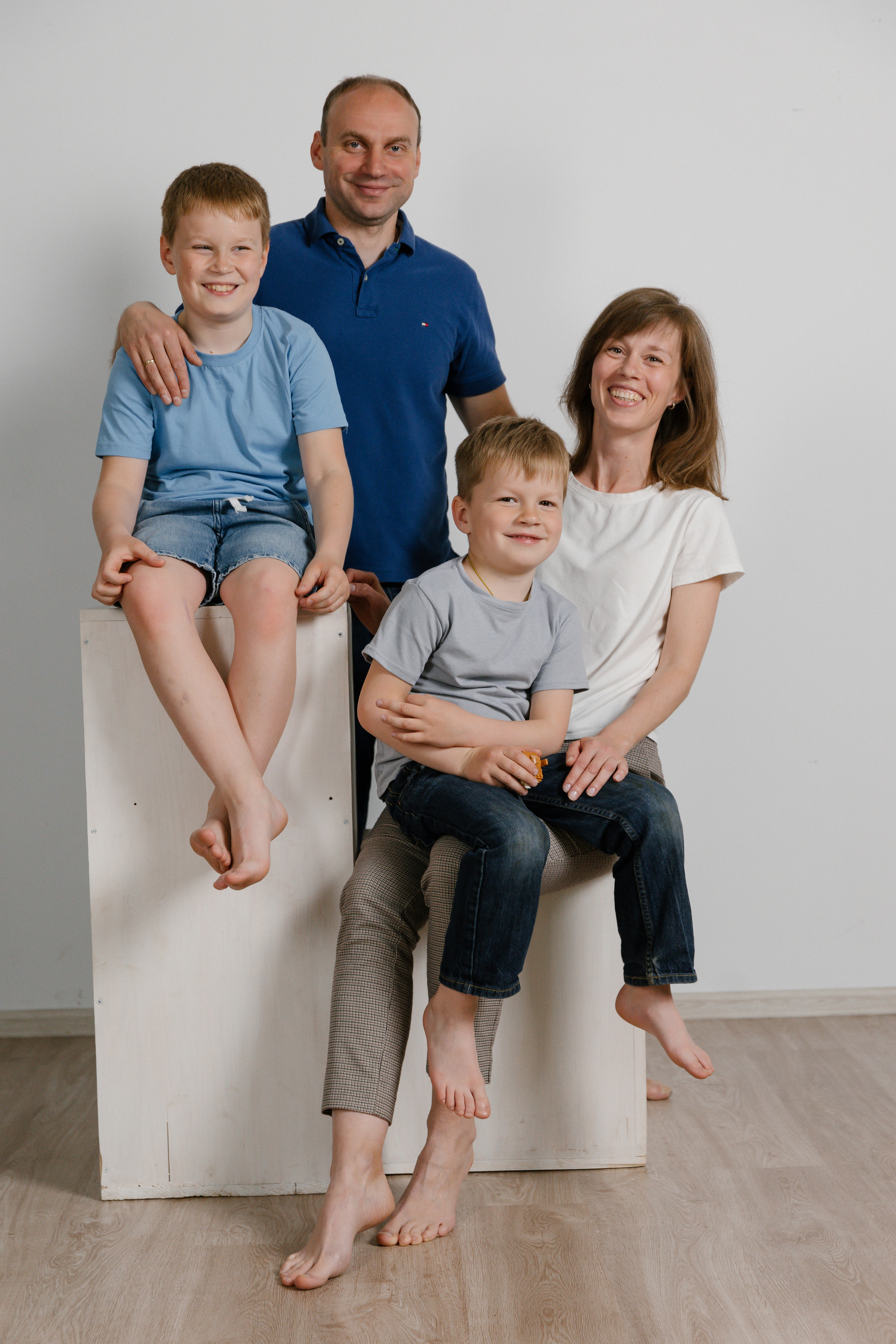 Сашуля и 3 урагана. Главная