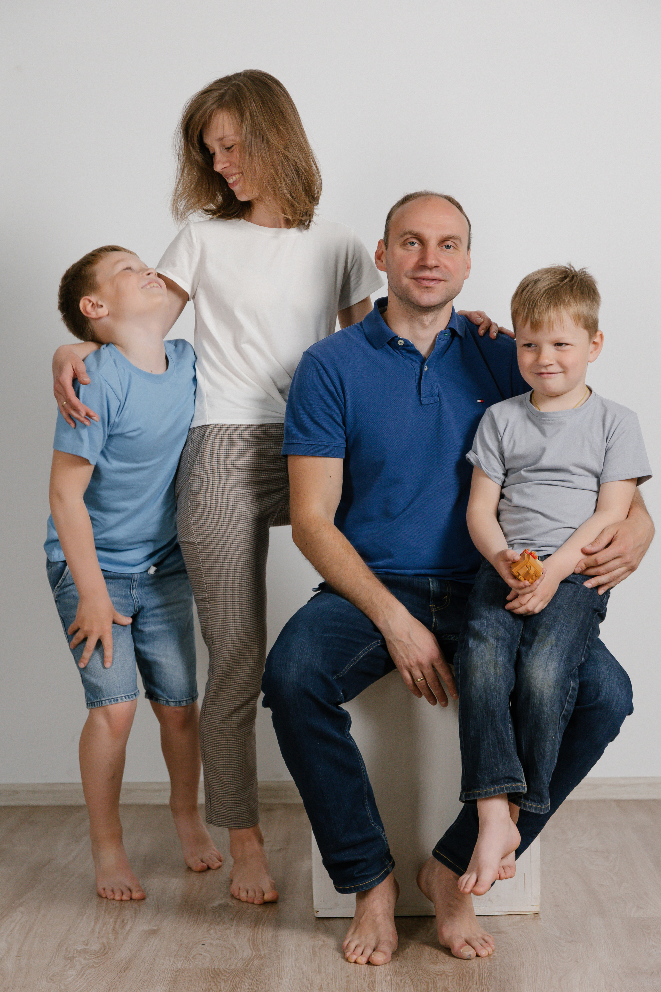 Сашуля и 3 урагана. Главная