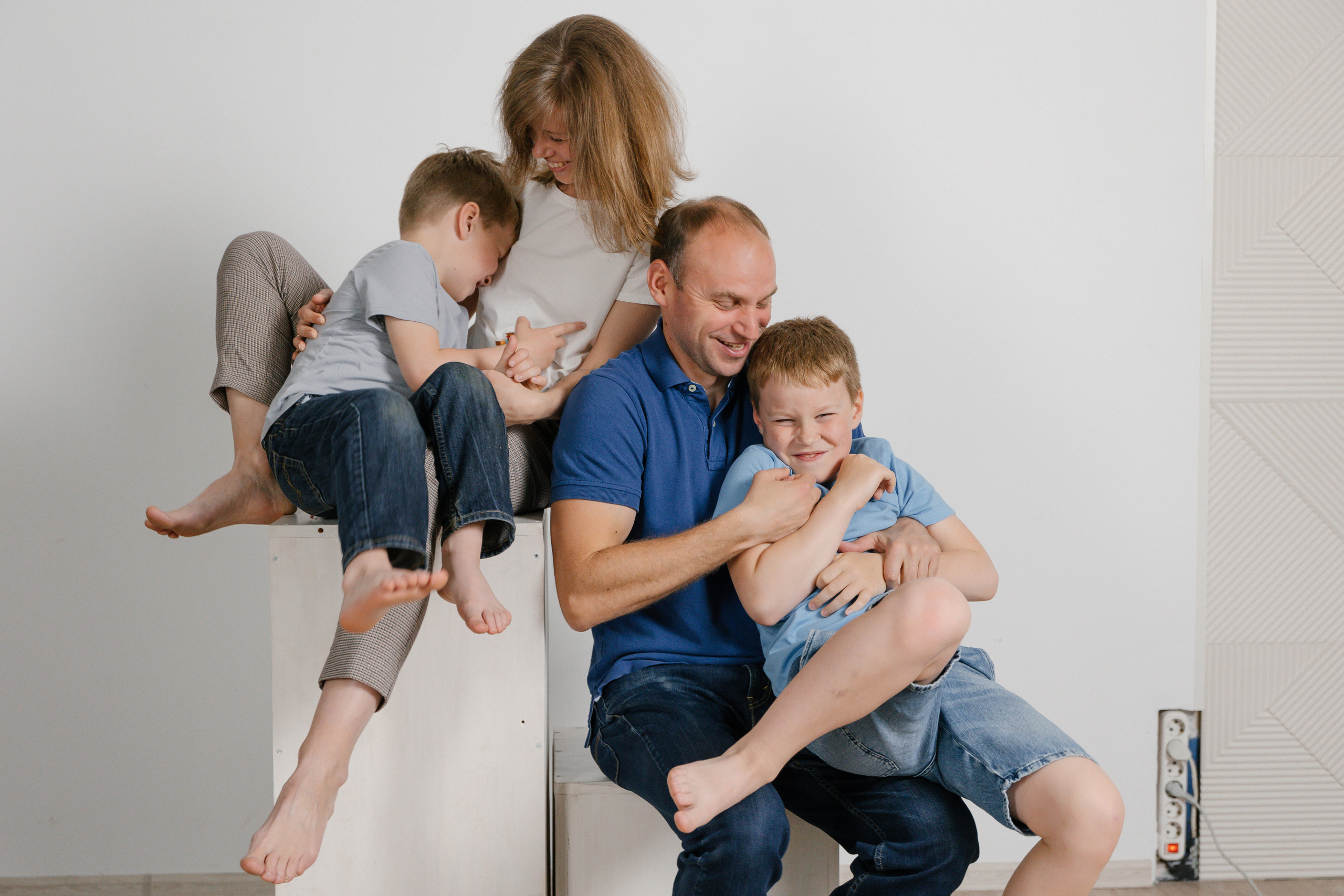 Сашуля и 3 урагана. Главная