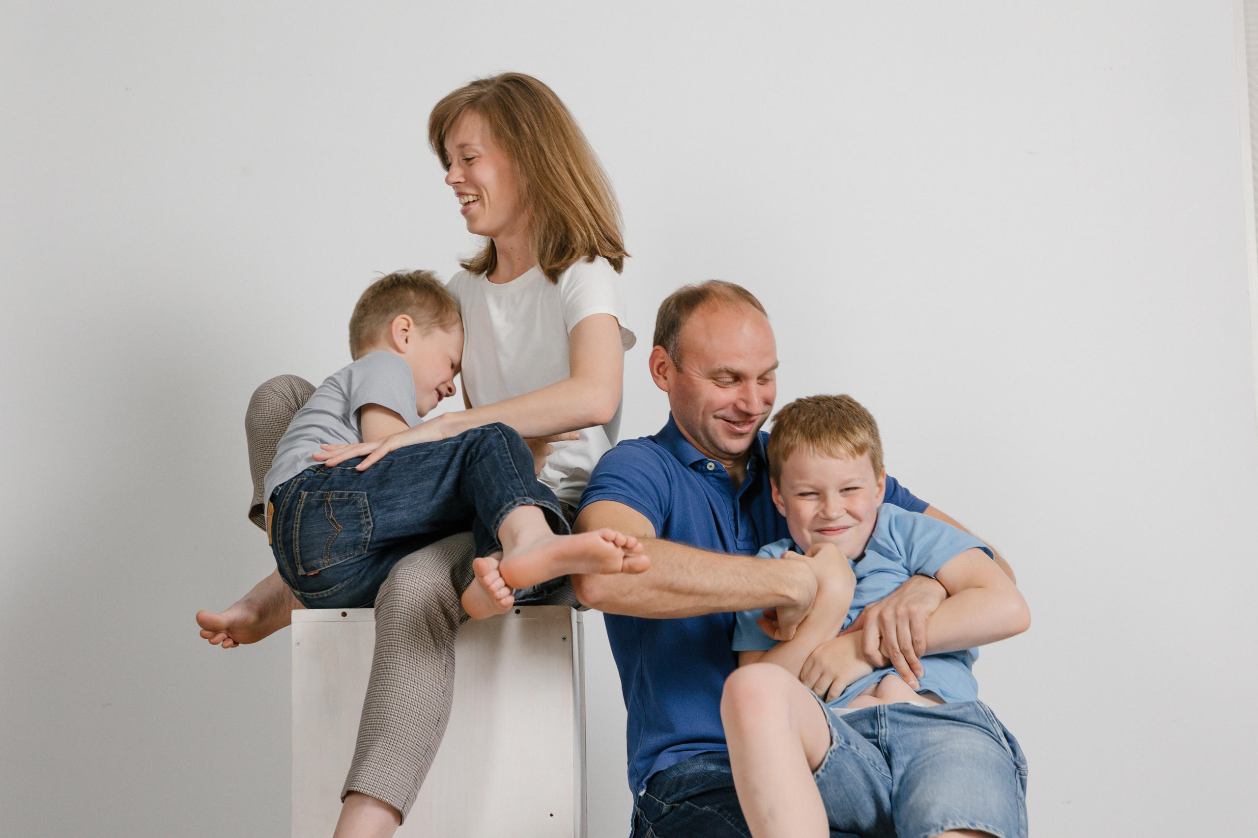 Сашуля и 3 урагана. Главная