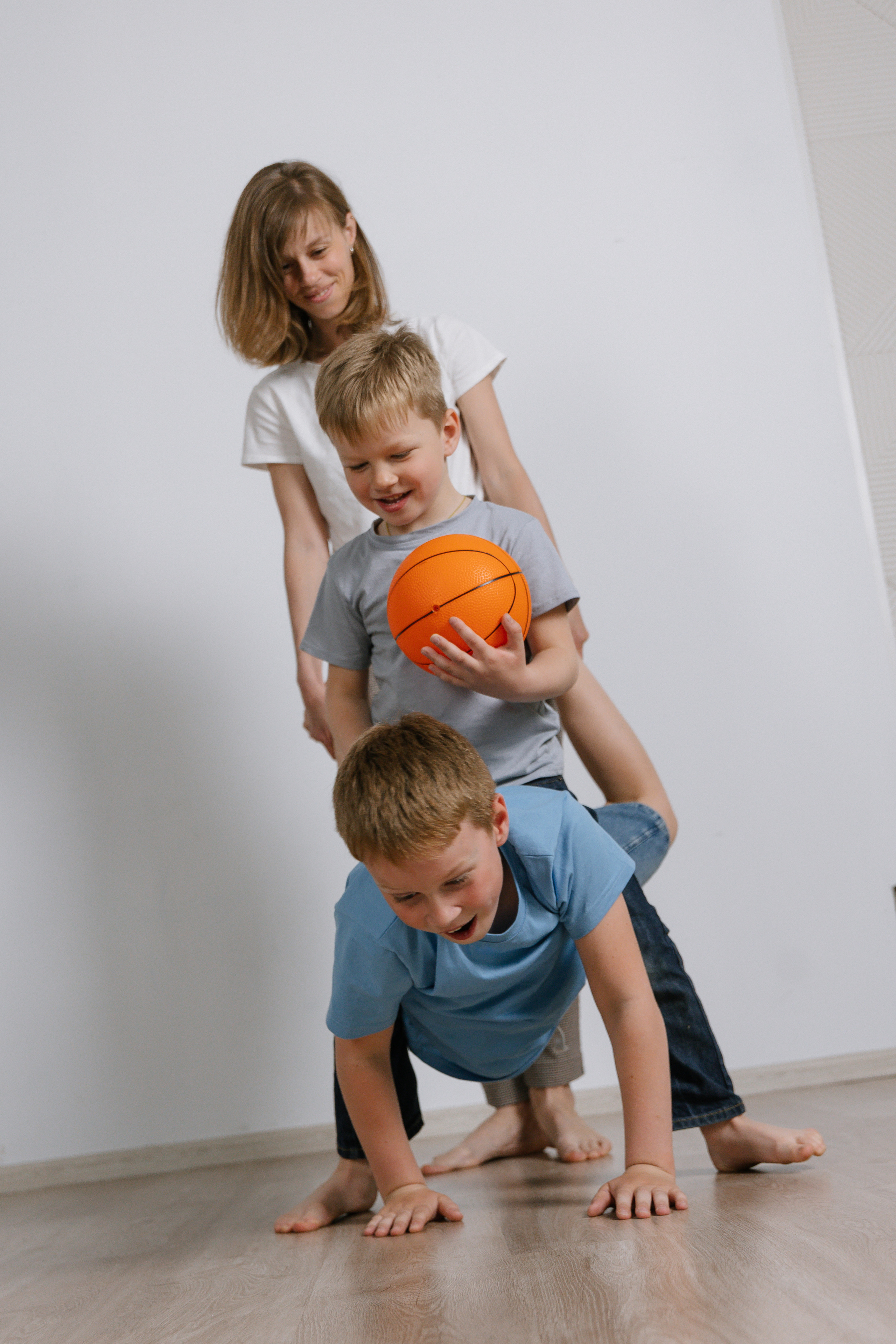 Сашуля и 3 урагана. Главная