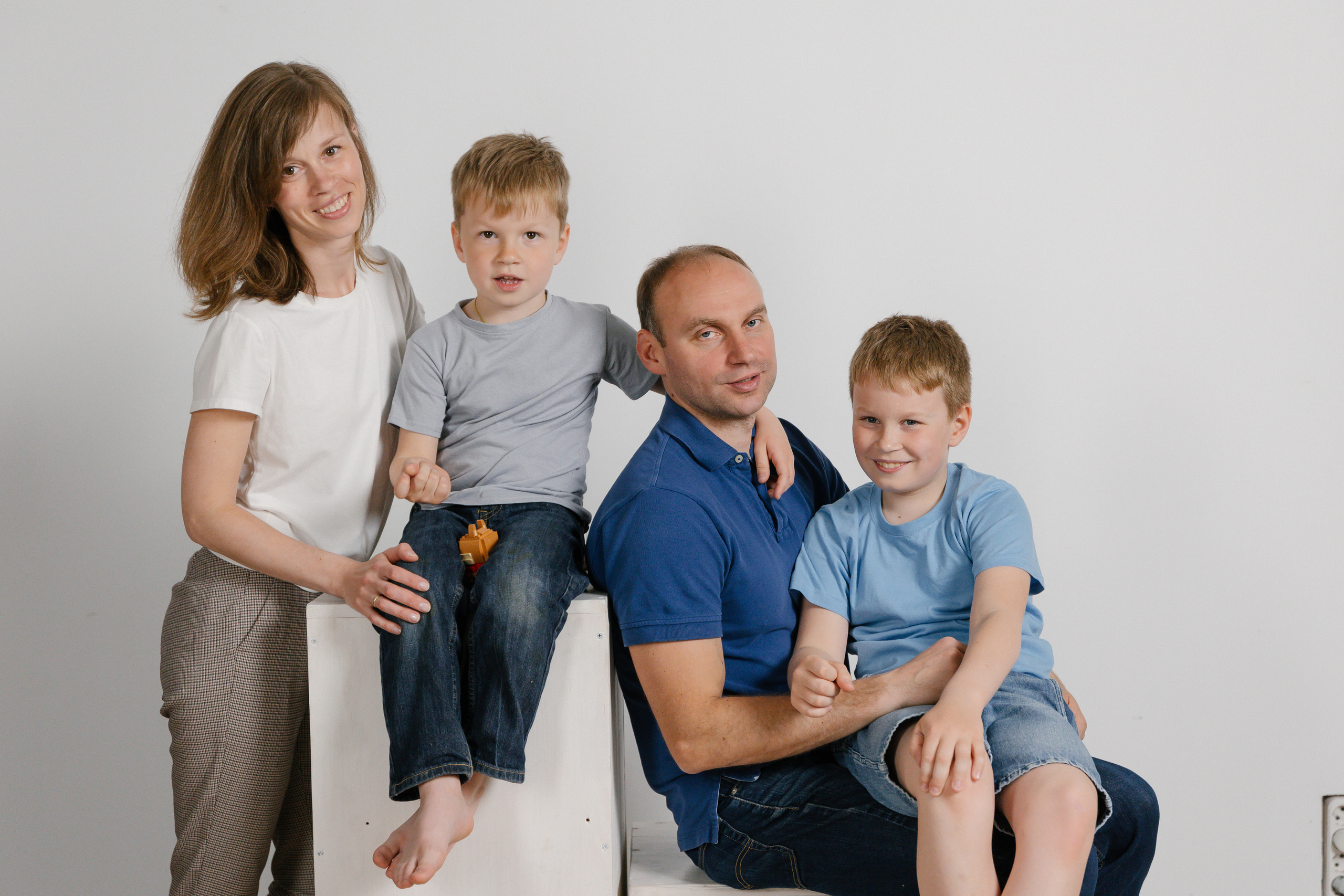 Сашуля и 3 урагана. Главная