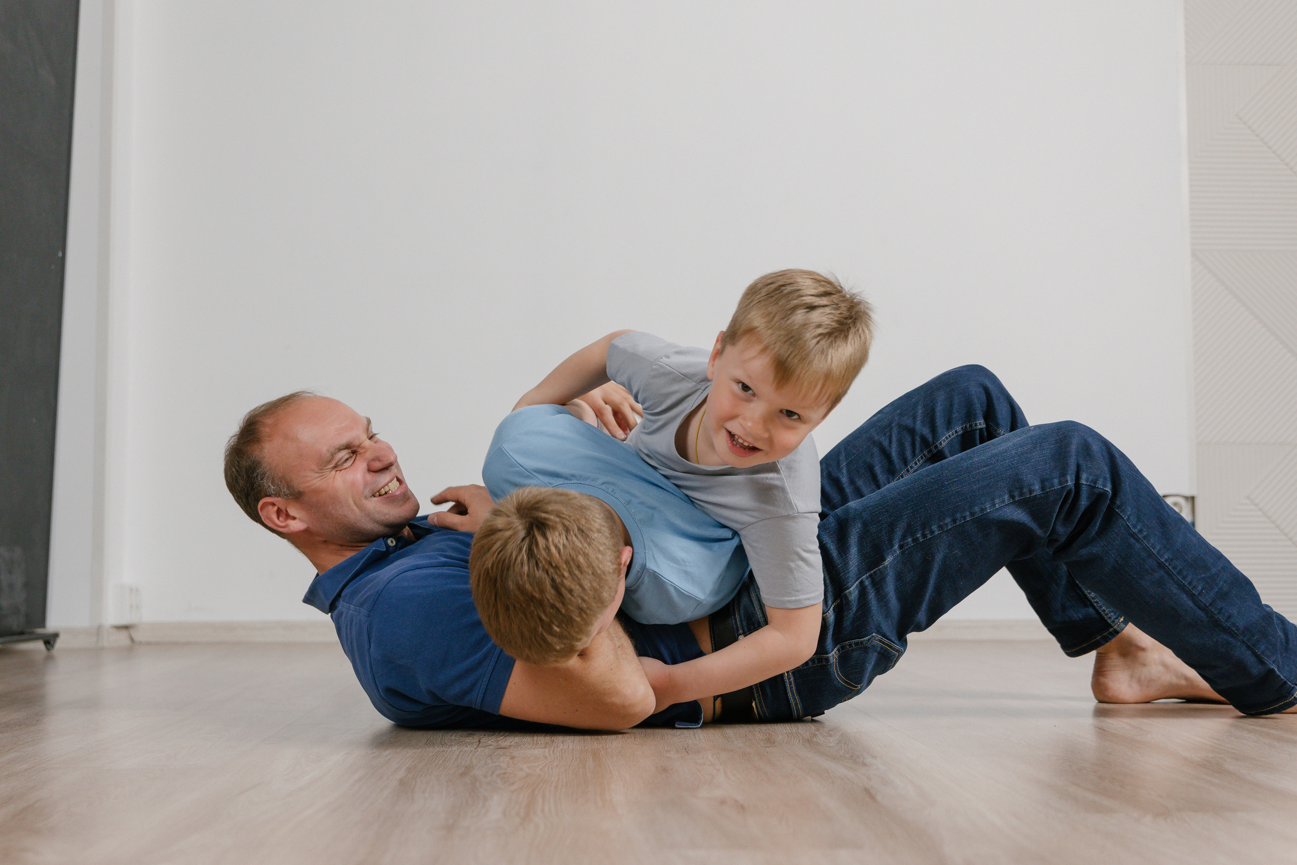 Сашуля и 3 урагана. Главная