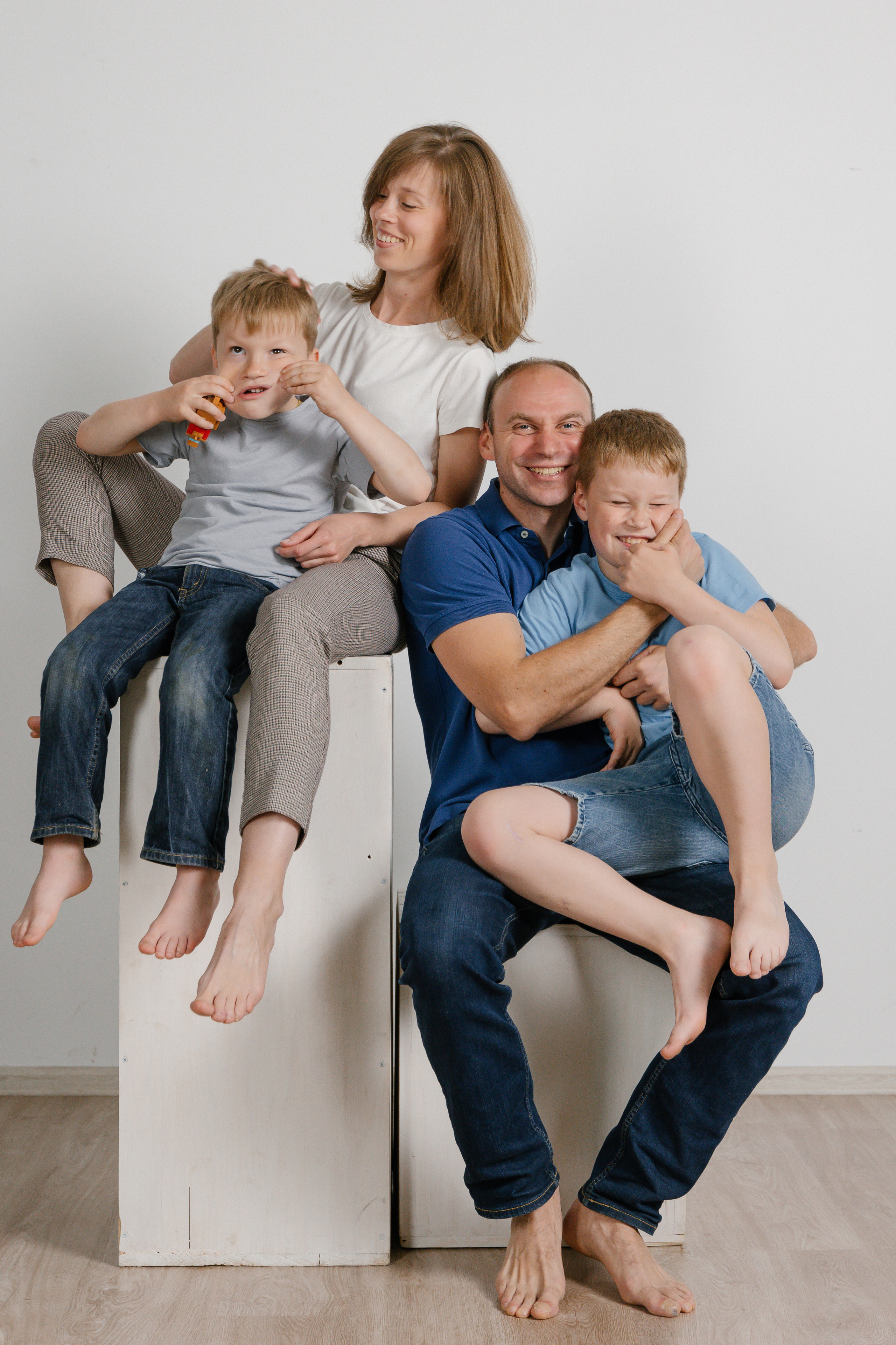 Сашуля и 3 урагана. Главная