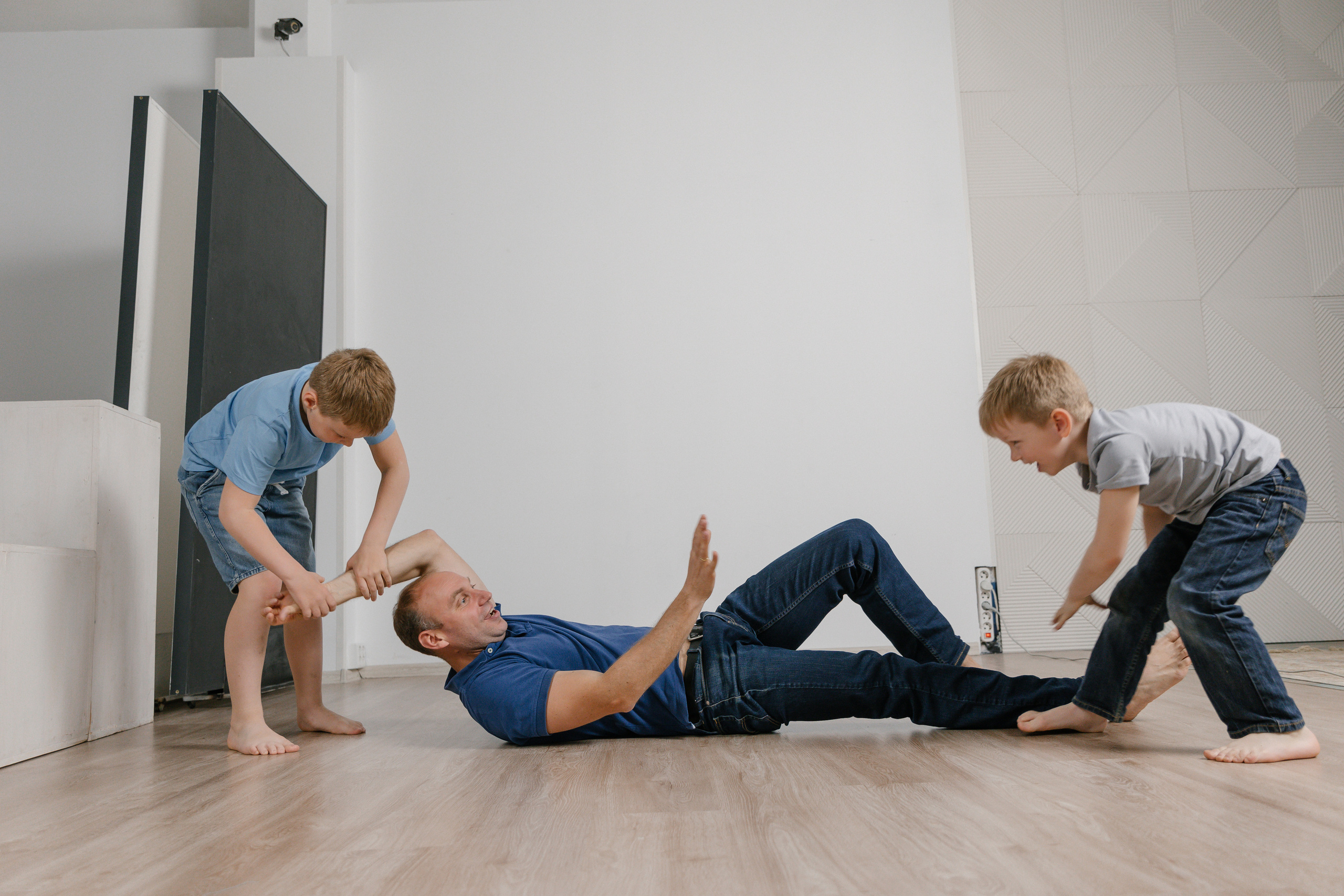 Сашуля и 3 урагана. Главная