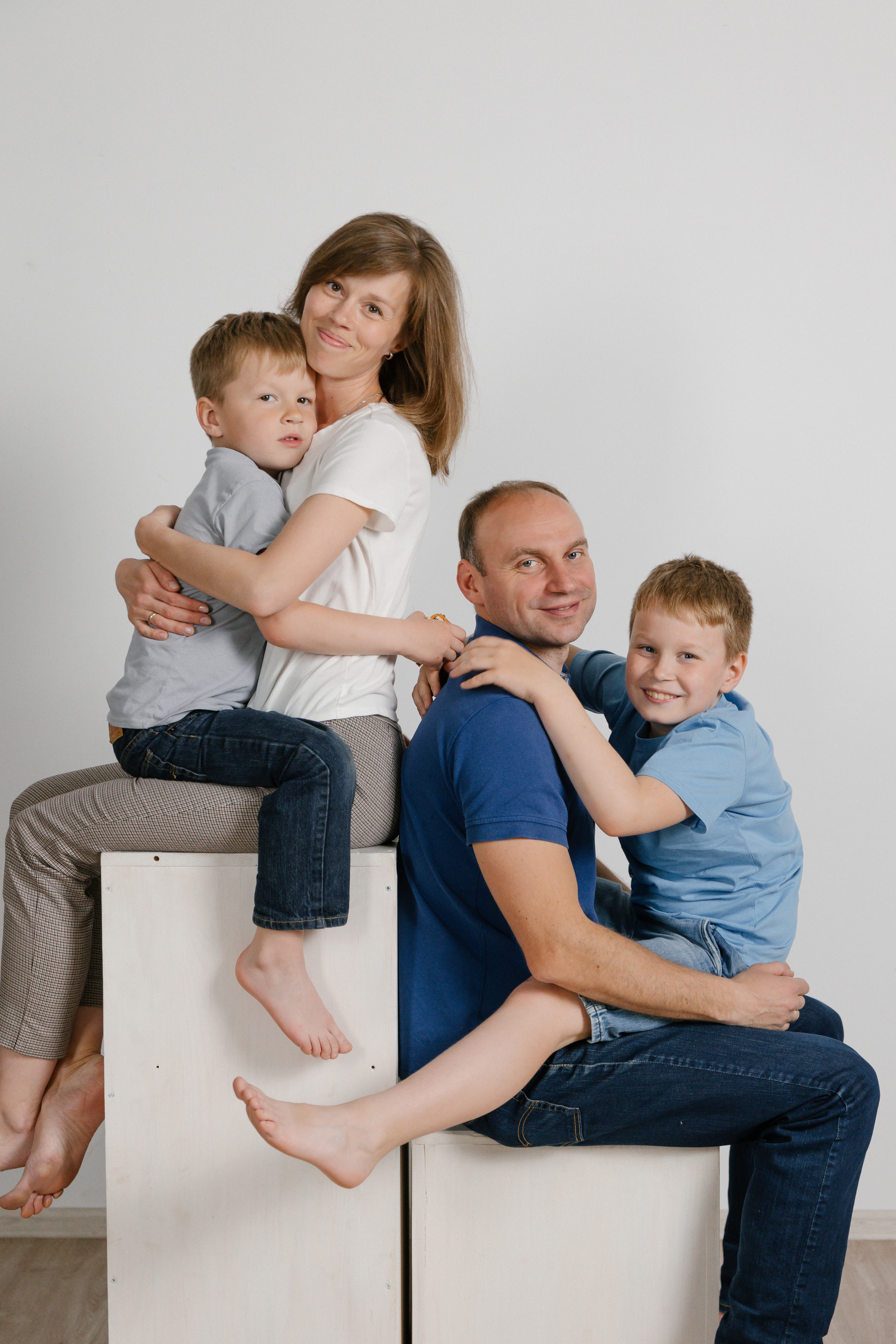 Сашуля и 3 урагана. Главная