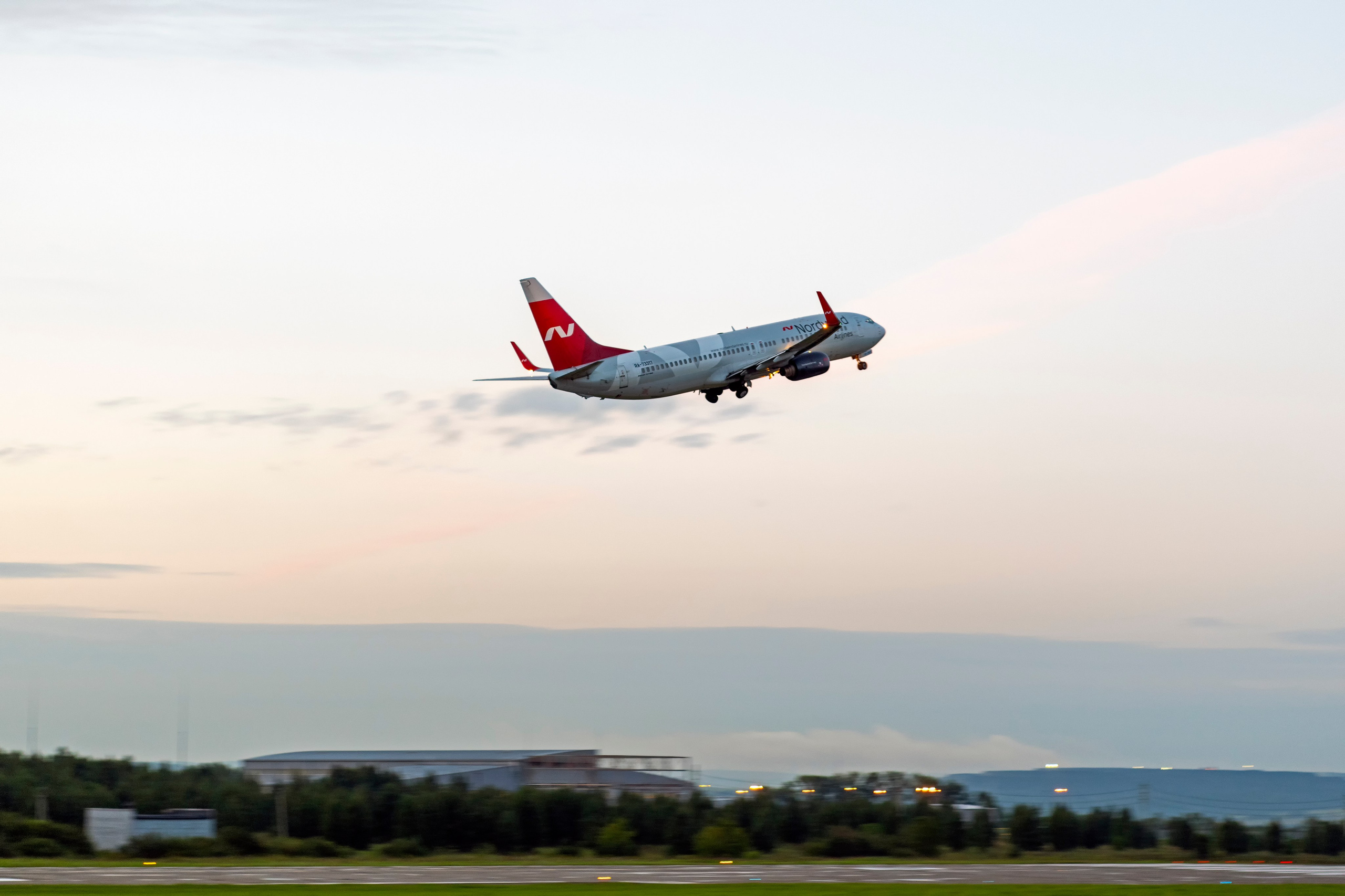 Авиация: самолеты, вертолеты, небесные зарисовки. От прошлого к будущему авиации через фотографию