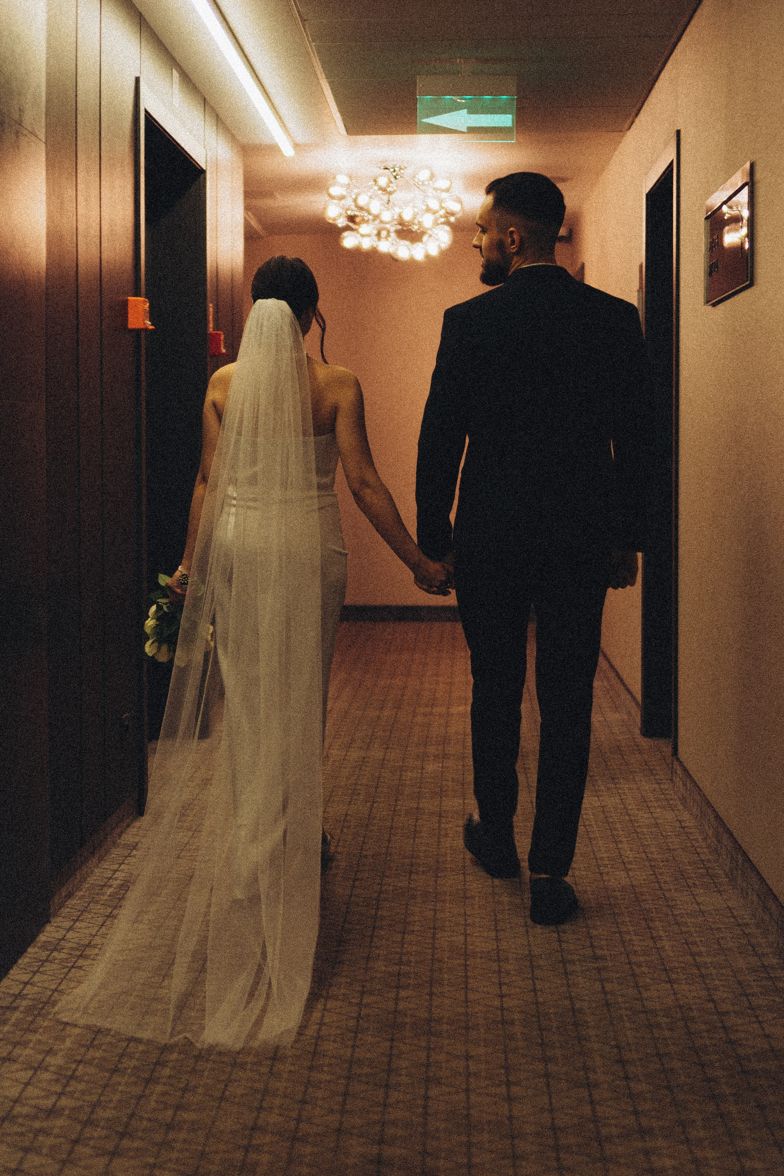 СВАДЕБНАЯ СЬЕМКА СБОРОВ ЖЕНИХА И НЕВЕСТЫ В ОТЕЛЕ И ТАКЖЕ ФОТОСЕССИИЯ В ОТЕЛЕЕ МЕГАПОЛИС БРЯНСК. Профессиональный фотограф, Санкт-Петербург — Виктория Богомолова