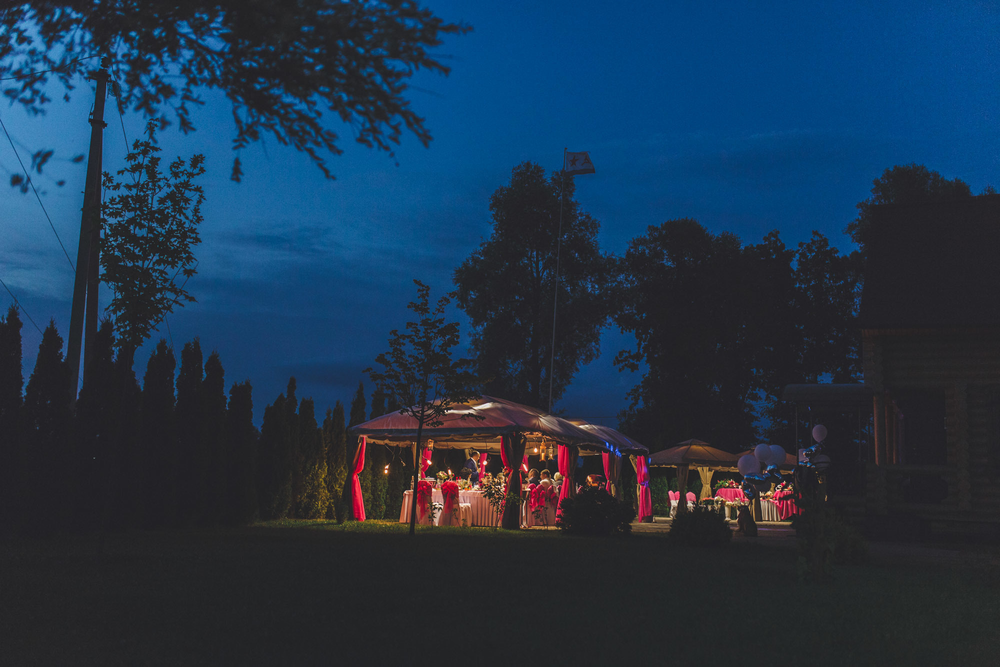 Արտեմ և Ջուլիա. Հարսանեկան լուսանկարչություն Հայաստանում Ադամյանների ընտանիքի կողմից