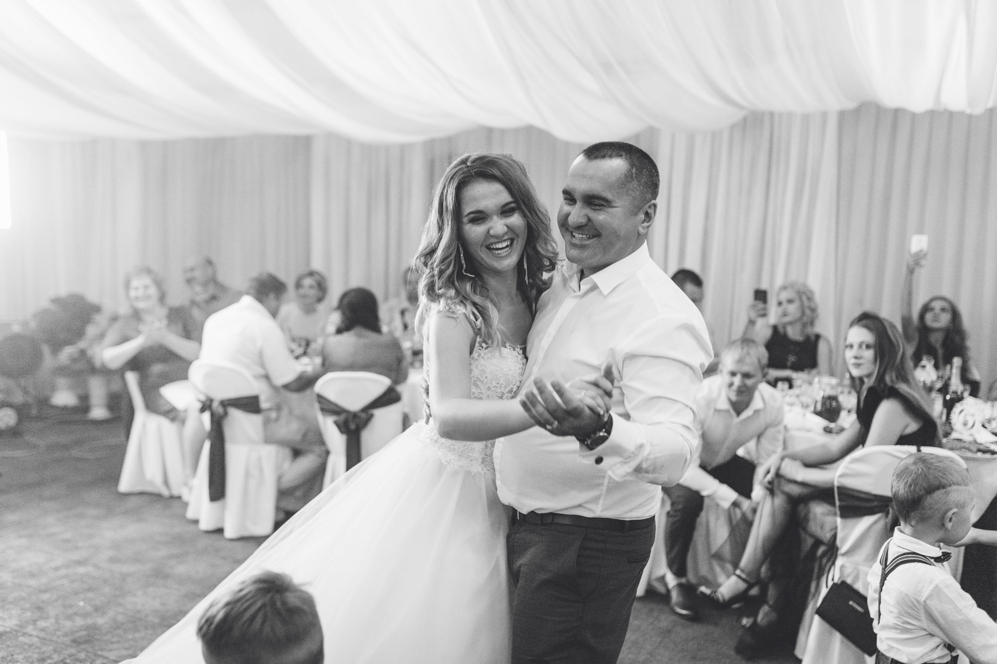 Անաստասիա և Սերգեյ. Հարսանեկան լուսանկարչություն Հայաստանում Ադամյանների ընտանիքի կողմից