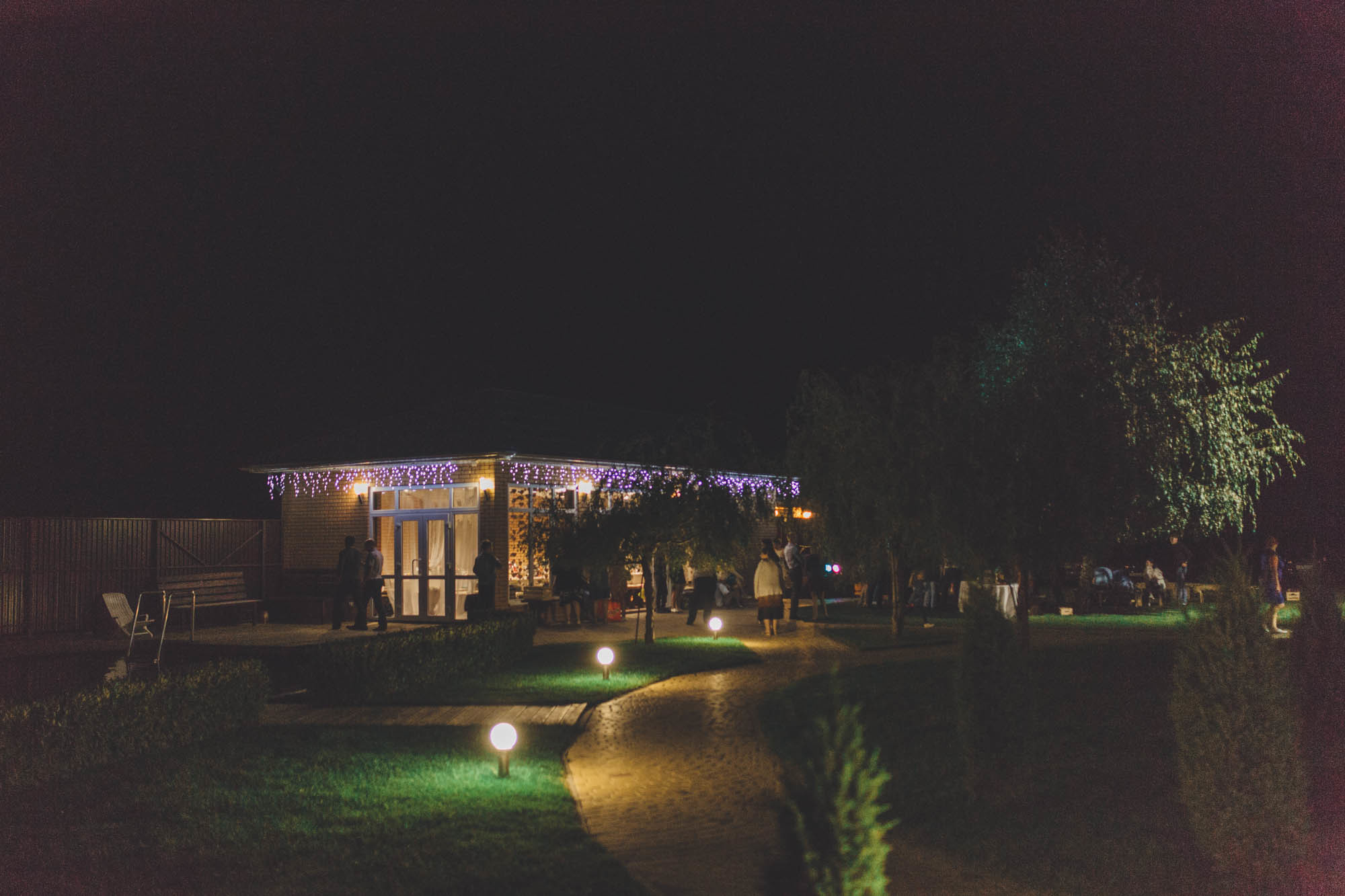 Անյա և Ժենյա. Հարսանեկան լուսանկարչություն Հայաստանում Ադամյանների ընտանիքի կողմից