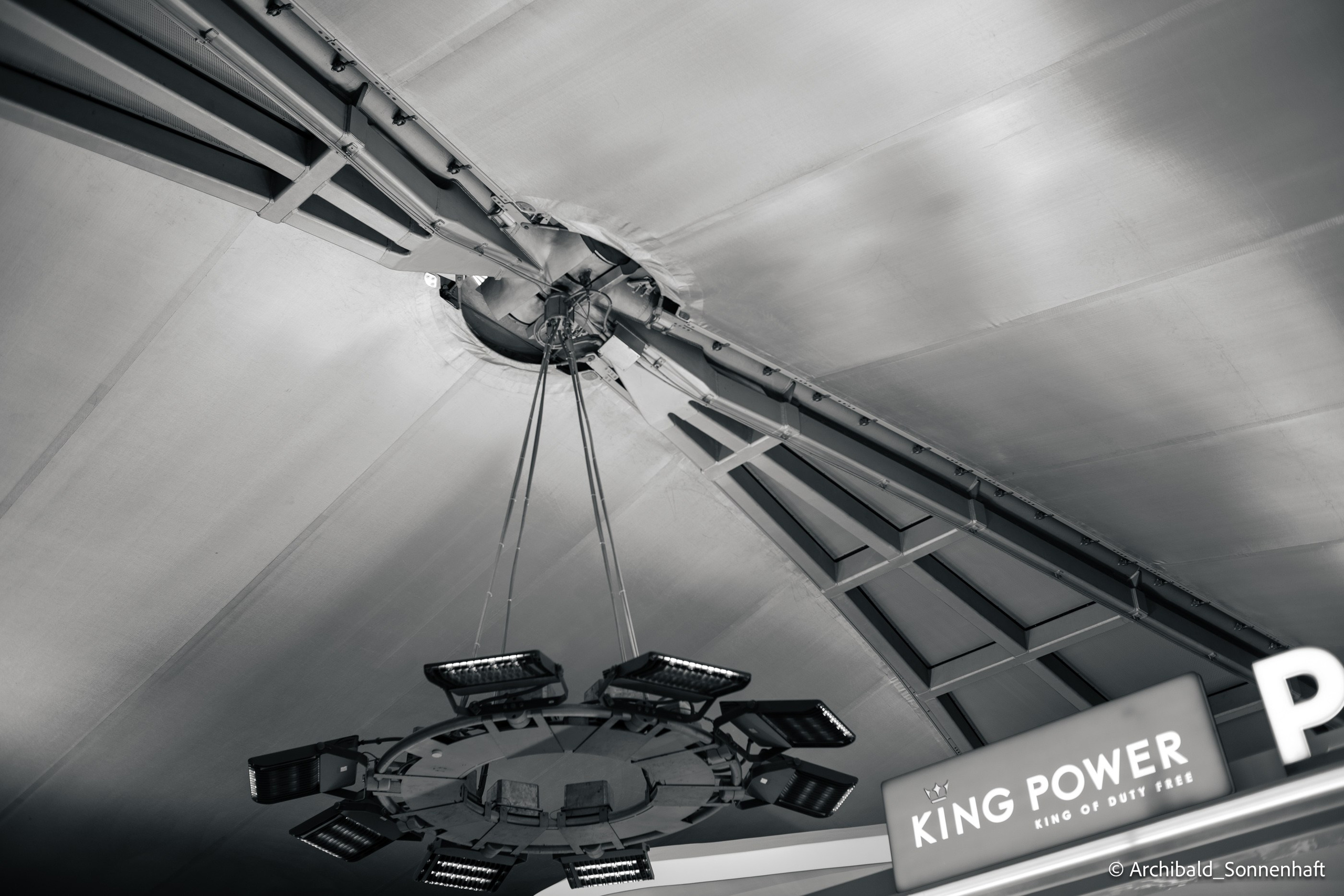 Couple of days in Thai. Photographer in Guangzhou, China. Archibald Sonnenhaft