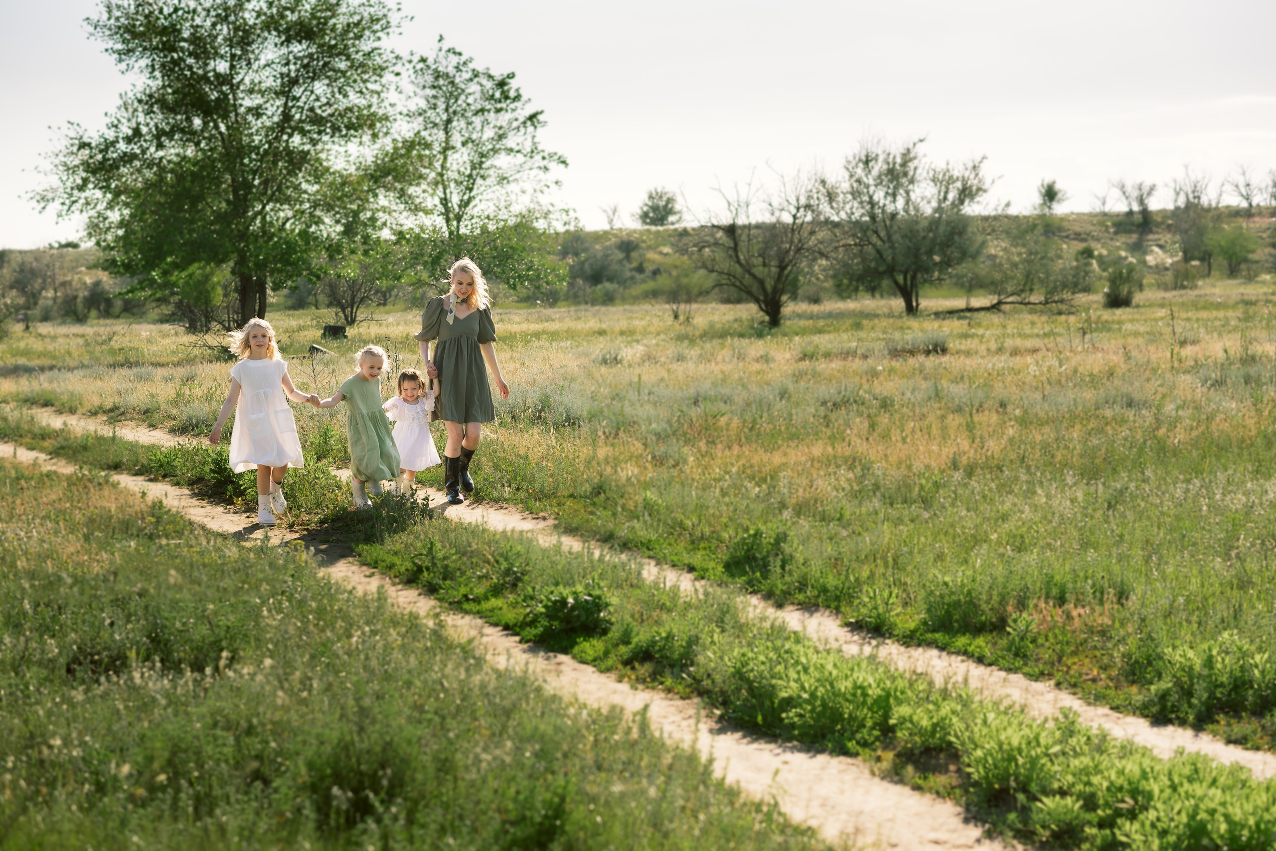 Девичьи прогулки. Главная