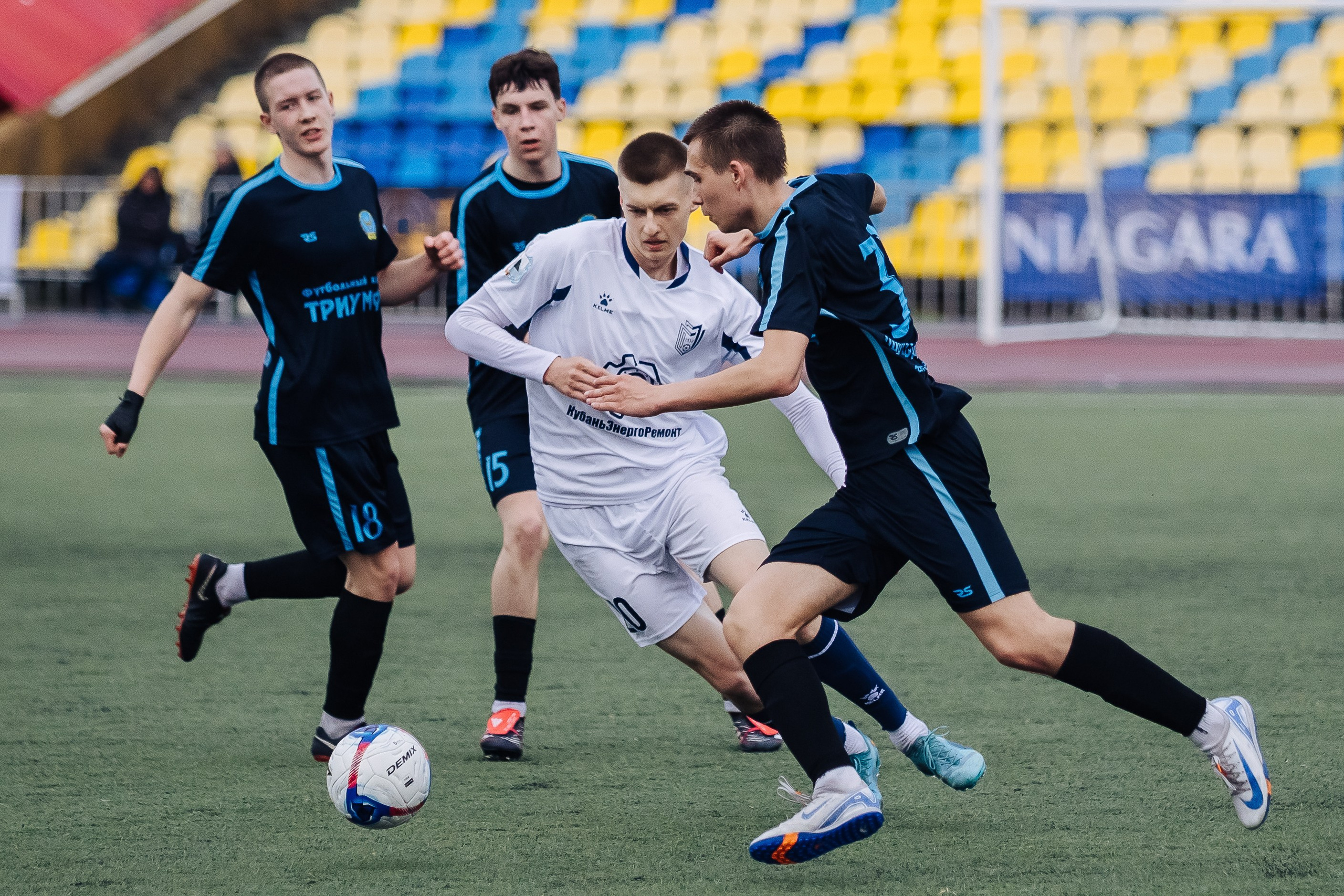 ФК «Металлург-Магнитогорск» — ФК «Триумф» // 03.05.25. Денис Прохоров Фотограф в г. Магнитогорск