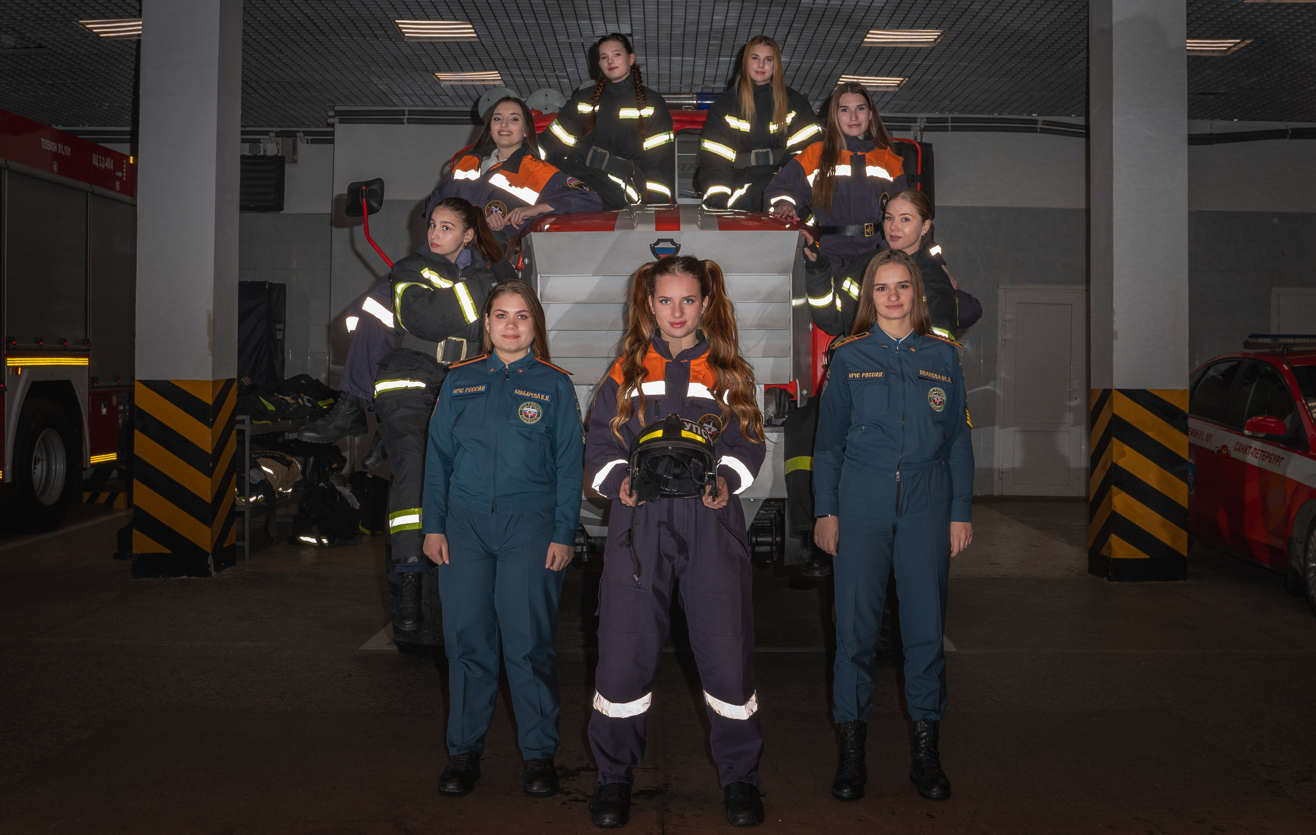 Девочки МЧС. г. Санкт-Петербург. Vadim Nevenglovskii Фотограф в разных жанрах