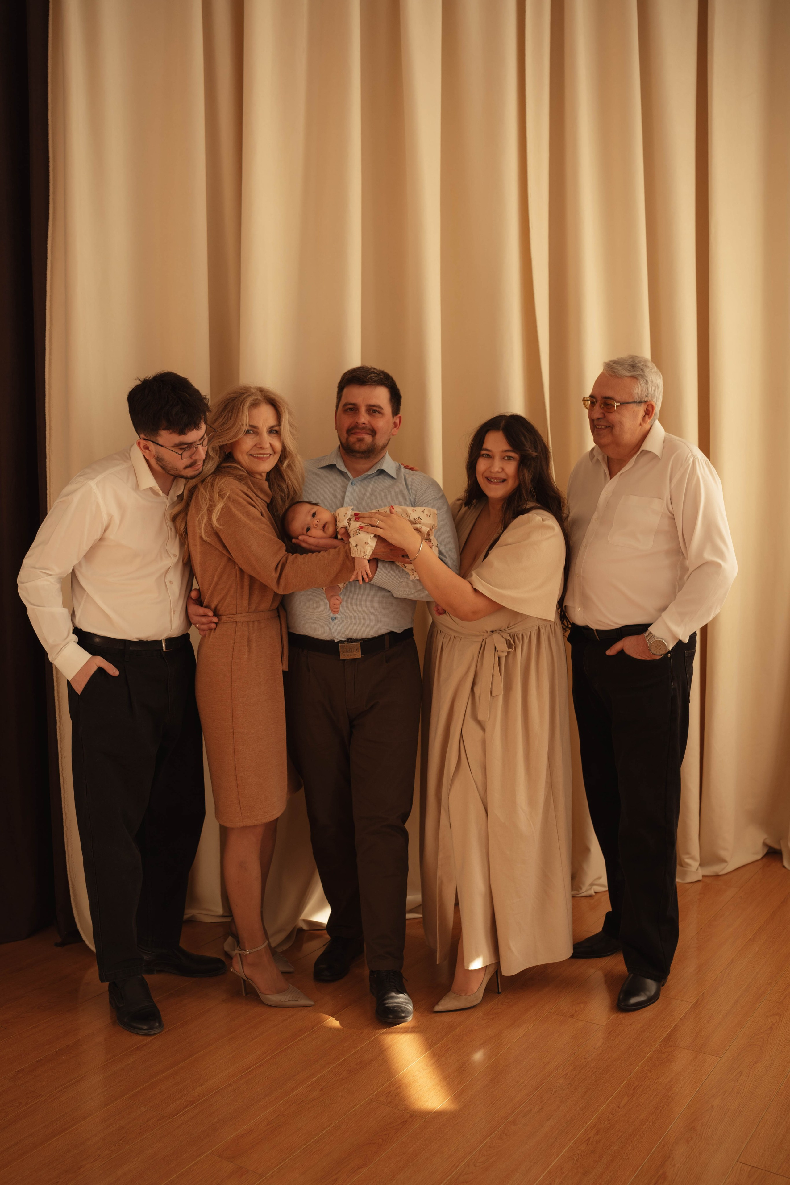 Аврора и ее семья. Фотограф в Новосибирске Диана Ильиных