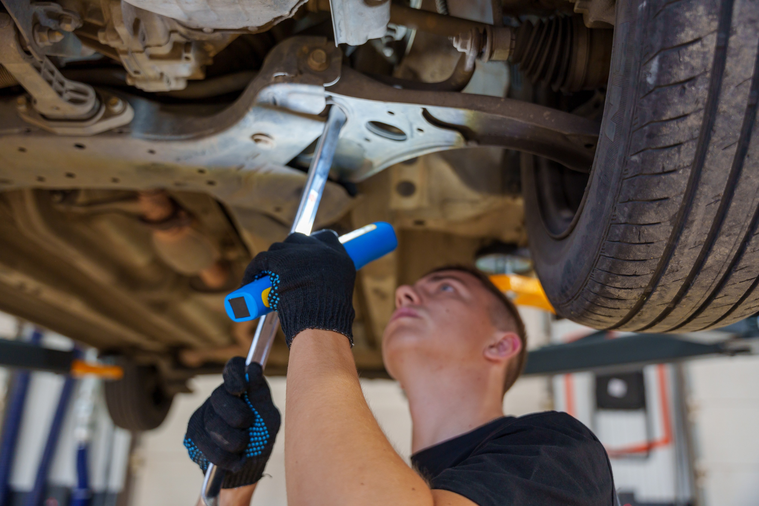 Интерьерная фотосъемка автосервиса Fit Service в Краснодаре — Профессиональная фотосъемка интерьера техцентра в Краснодаресеть СТО. Шедевры для Вас! Фотограф и Видеограф в Краснодаре Пахиев Руслан