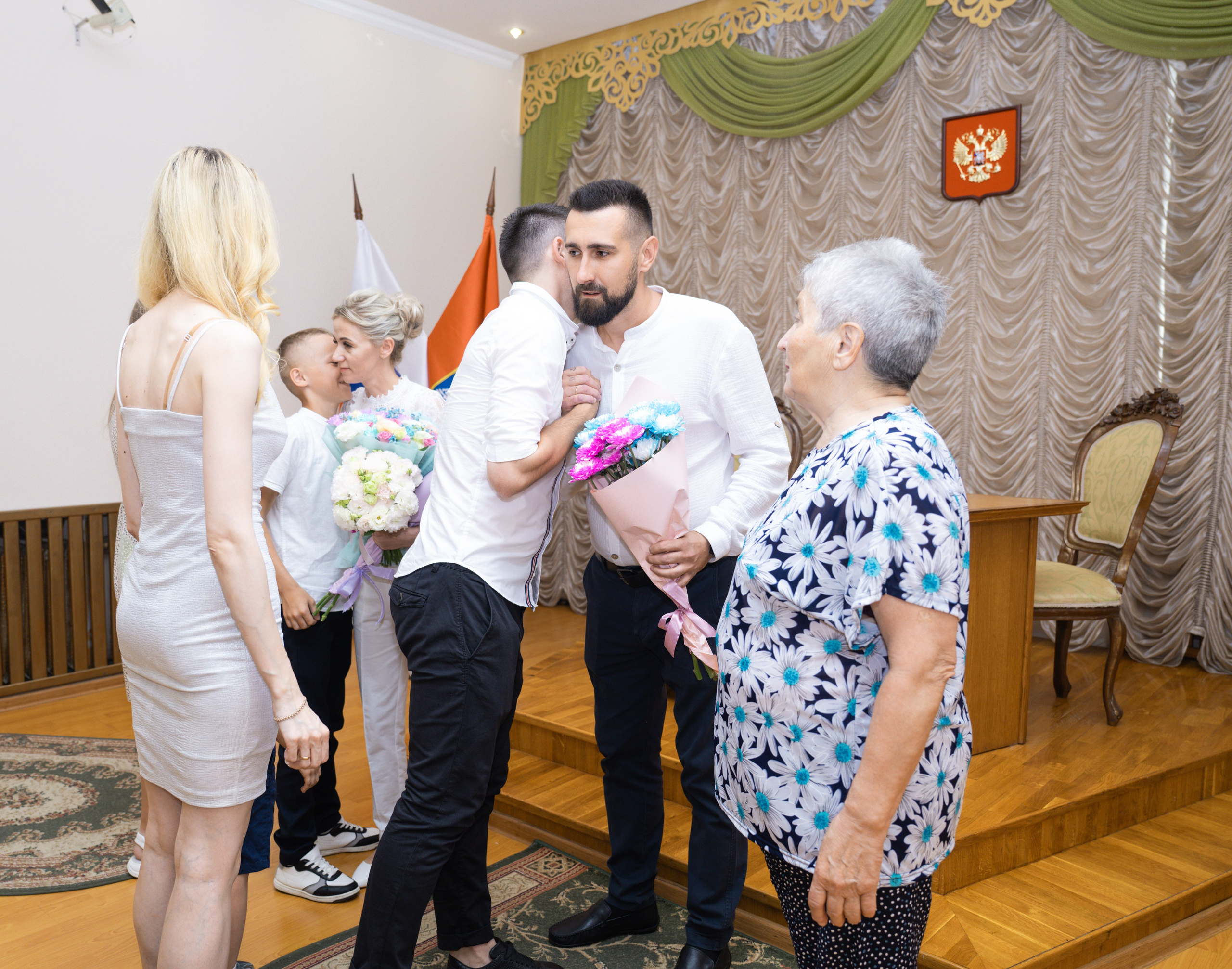 Свадебные фотосессии. Роспись в ЗАГСе. Выездная регистрация. Студийный и свадебный фотограф и видеограф в Севастополе — Юлия Макаренко