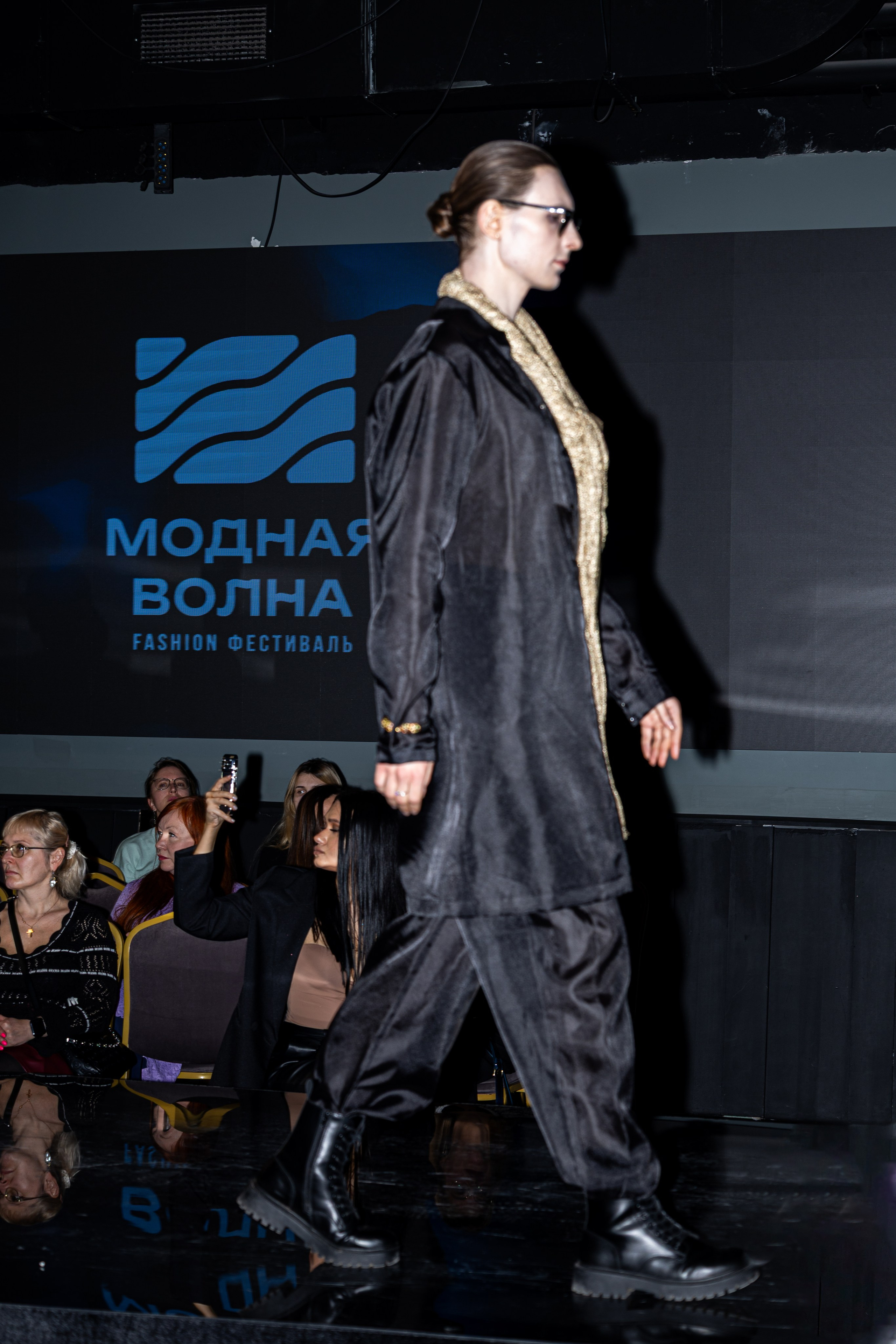 Модный показ Бренд AnyAmo на Модной волне. Студия фото, видеографии и мультимедийного дизайна в Москве Multi Frame Studio