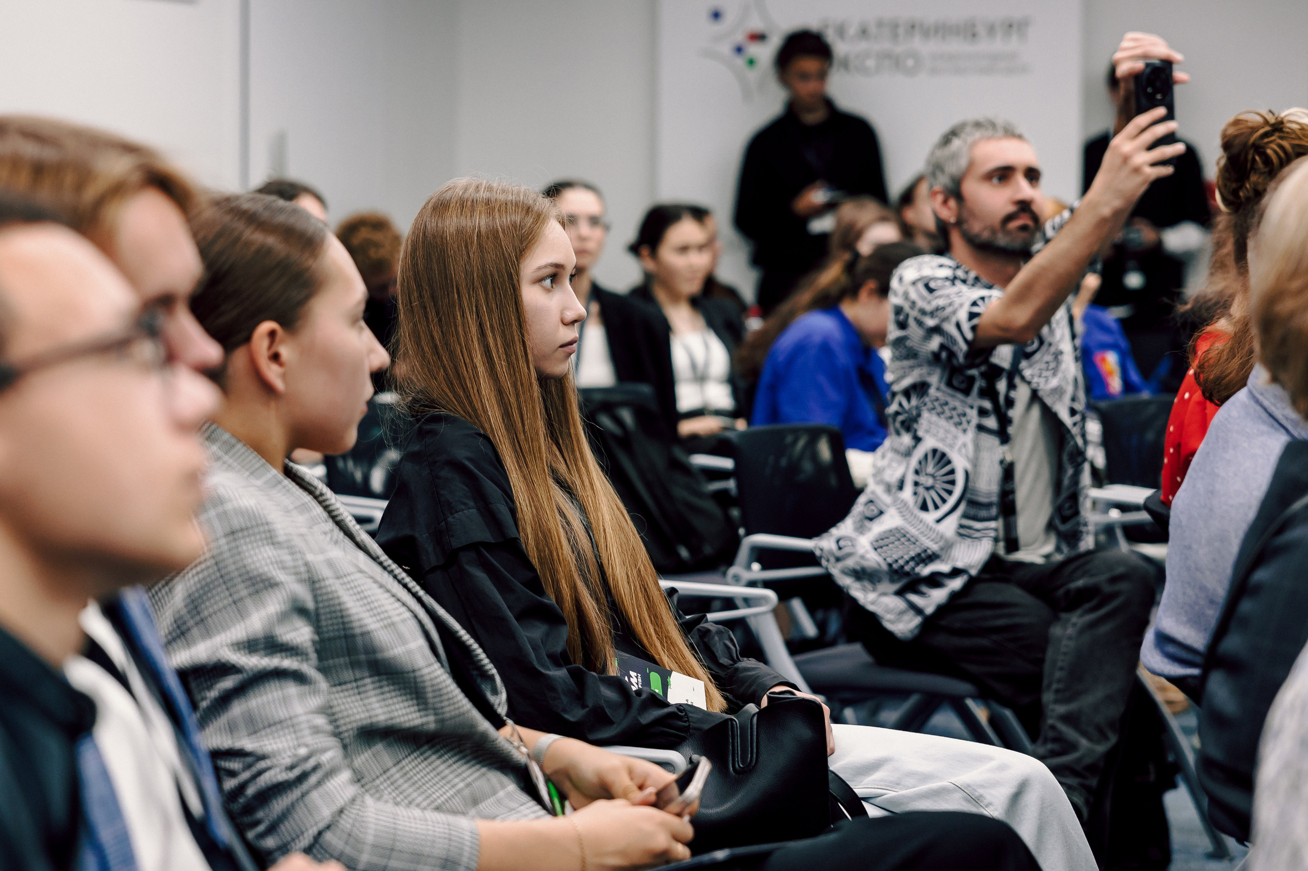 MarHR — Хакатон. Лёшка Варзегов — фотограф