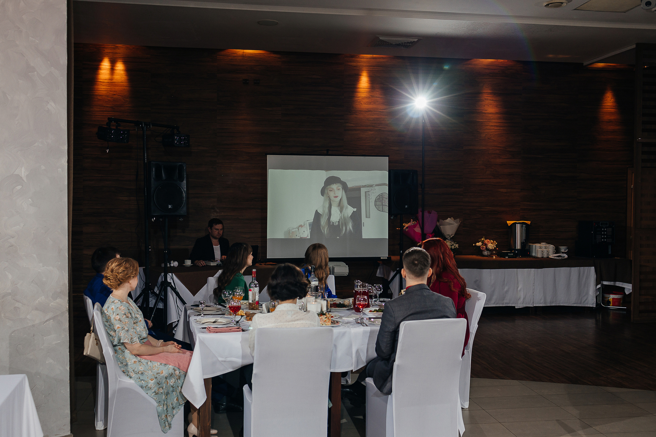 Романтическая история любви с первого взгляда. Олег Сверчков | Свадебный фотограф Вологда