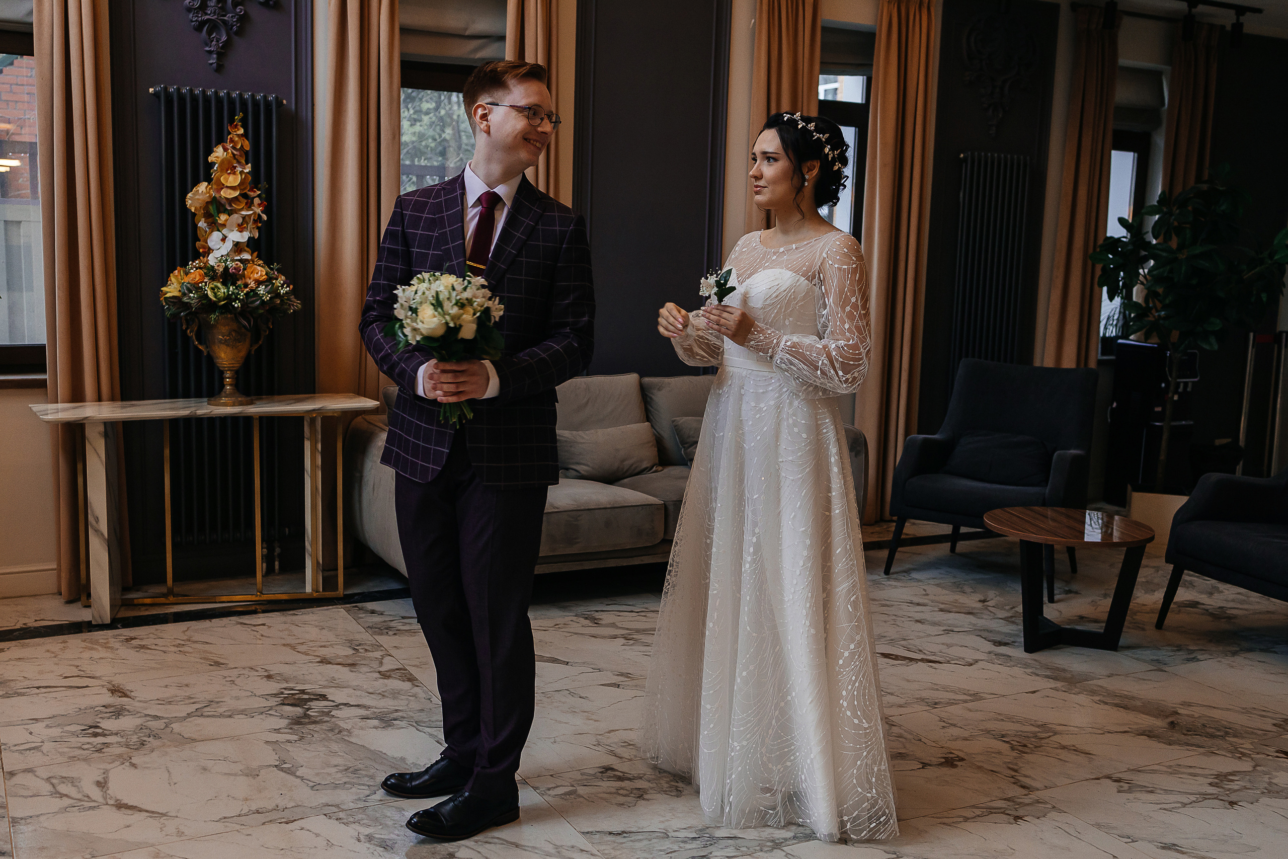 Романтическая история любви с первого взгляда. Олег Сверчков | Свадебный фотограф Вологда